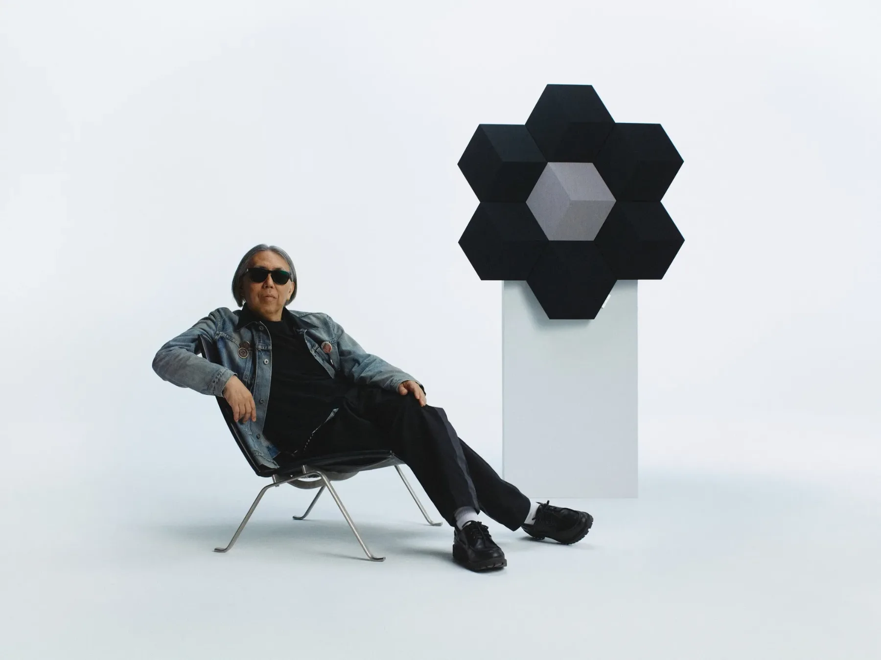 Bang & Olufsen x Fragment Design: Ko “Liquid Black” postane sveti gral avdiofilov