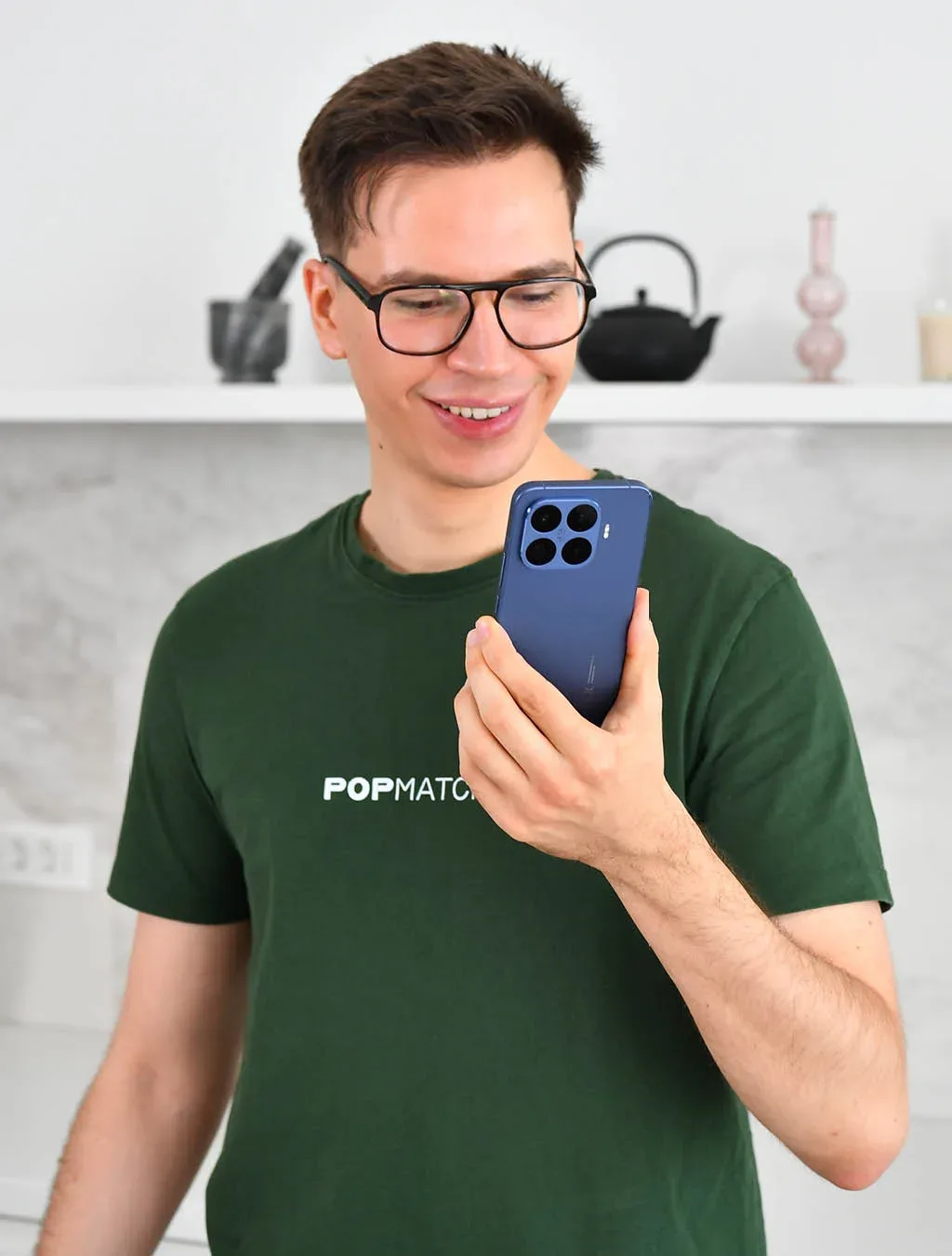 Barva, pena, trenutek: POP Matcha skozi Leica objektiv