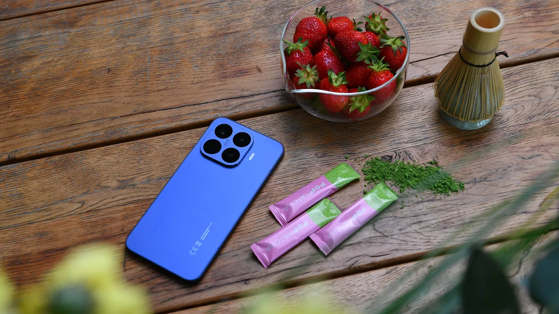 Barva, pena, trenutek: POP Matcha skozi Leica objektiv