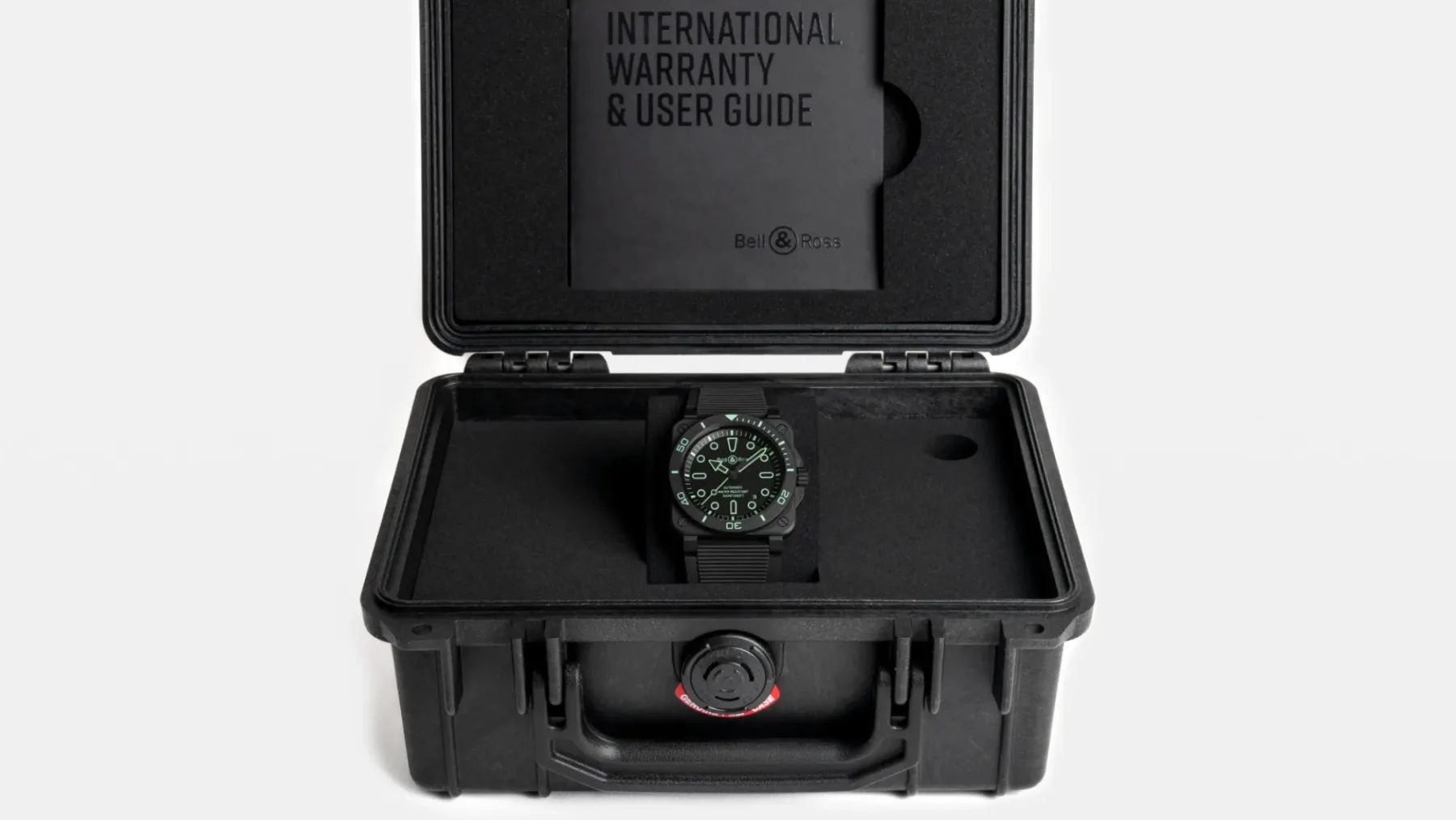 Bell & Ross BR-03 Diver Lum Outline: Potapljaška ura, ki sveti kot neonski hologram