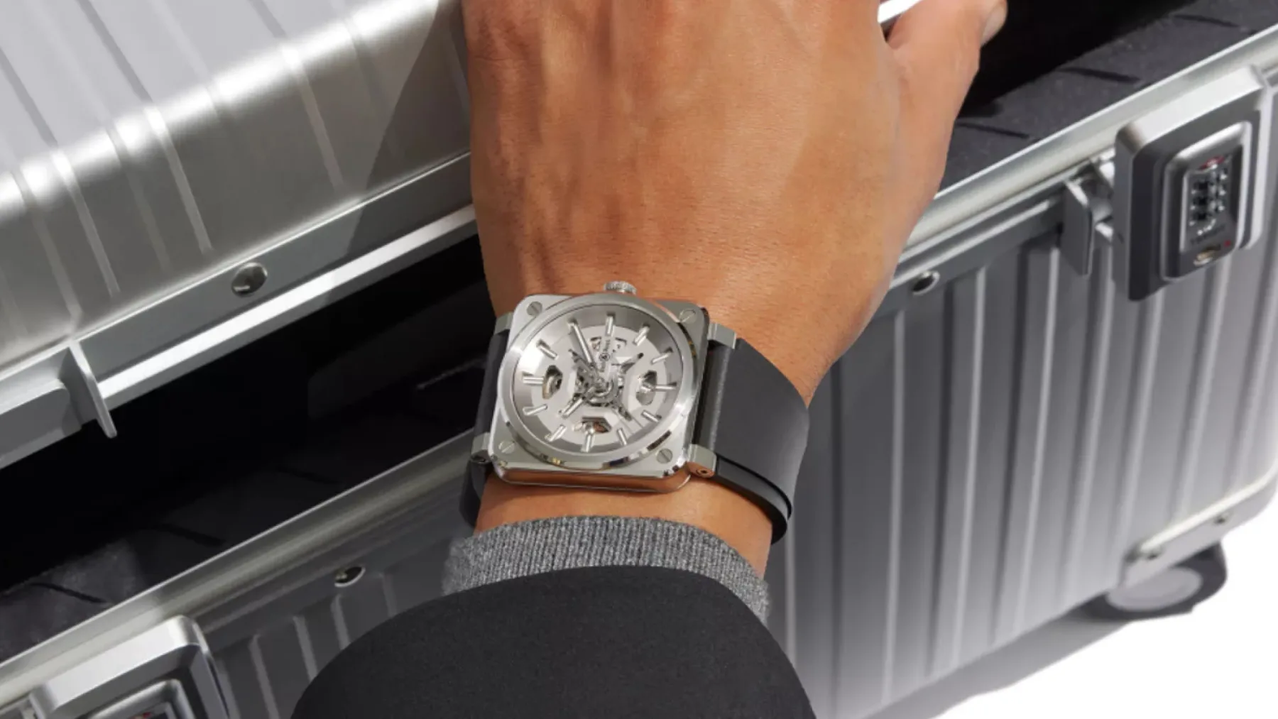Bell & Ross BR-03 Skeleton: Tehnična iskrenost s pilotskim pedigrejem