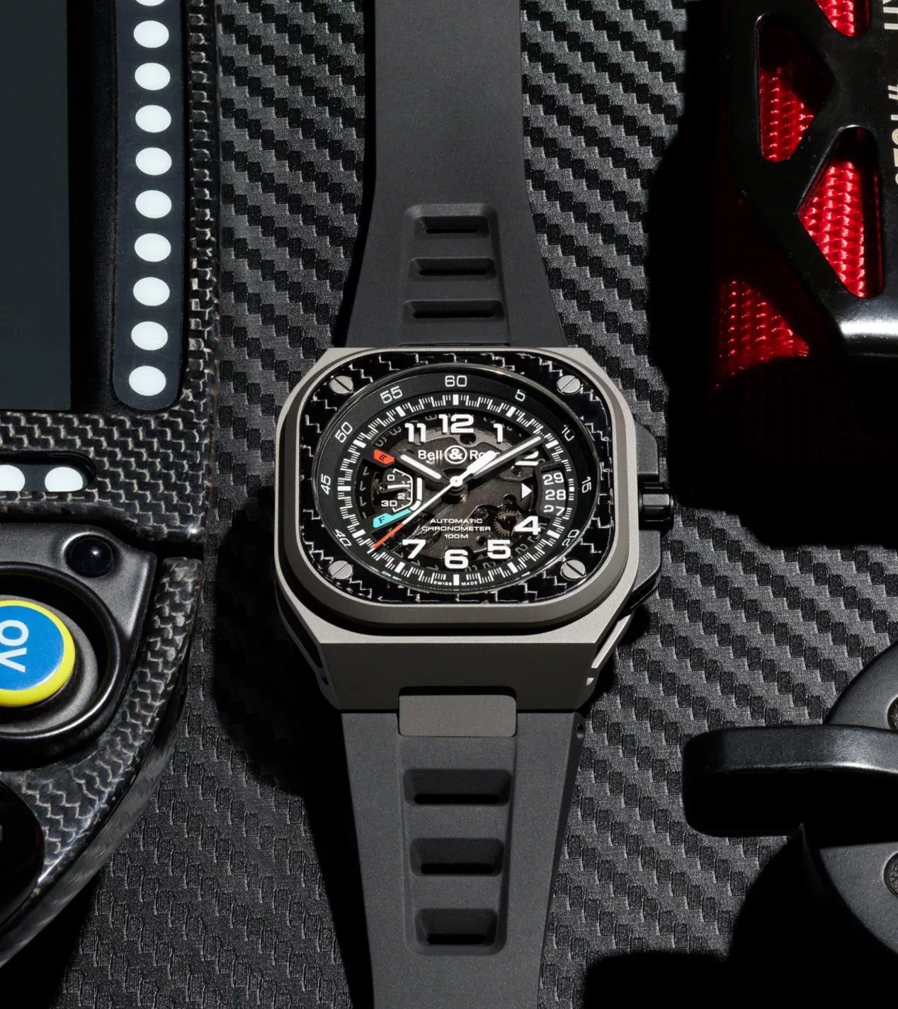 Bell & Ross BR-X5 Racing: Ura, ki združuje eleganco avtomobilizma in visoko tehnologijo