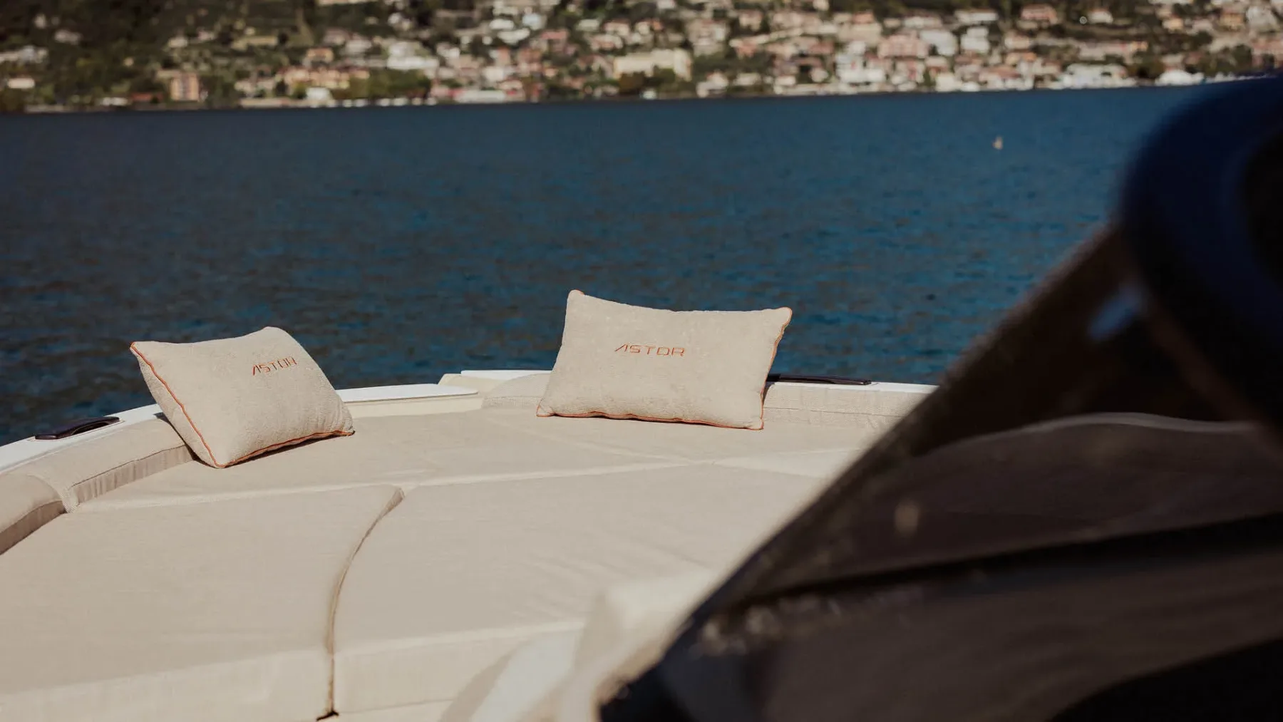 Bellini Astor 36: Italijanski “Beach Club”, ki bo redefiniral poletja na Jadranu