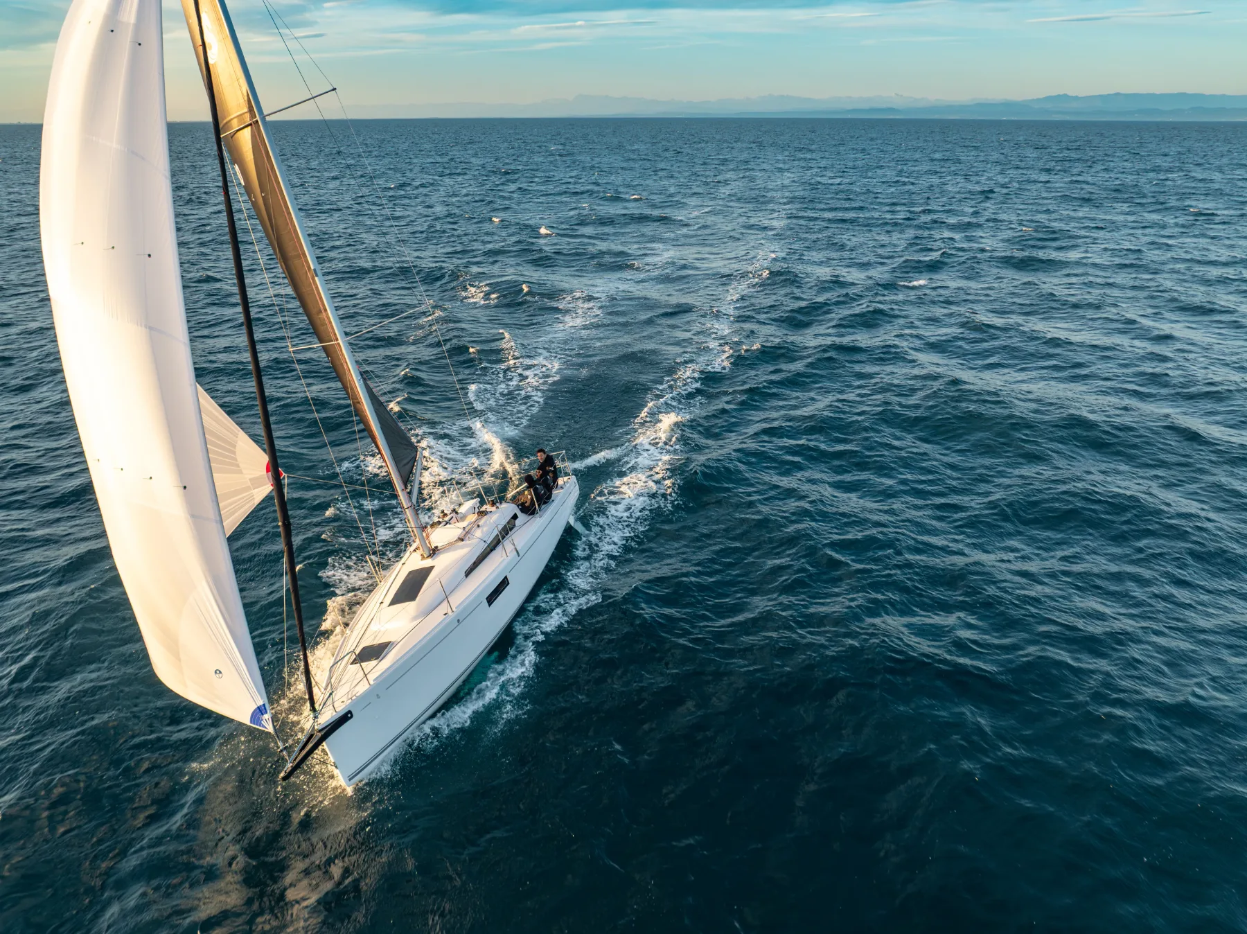 Beneteau First 30: Slovenski jadralski stroj, ki je osramotil navtično elito