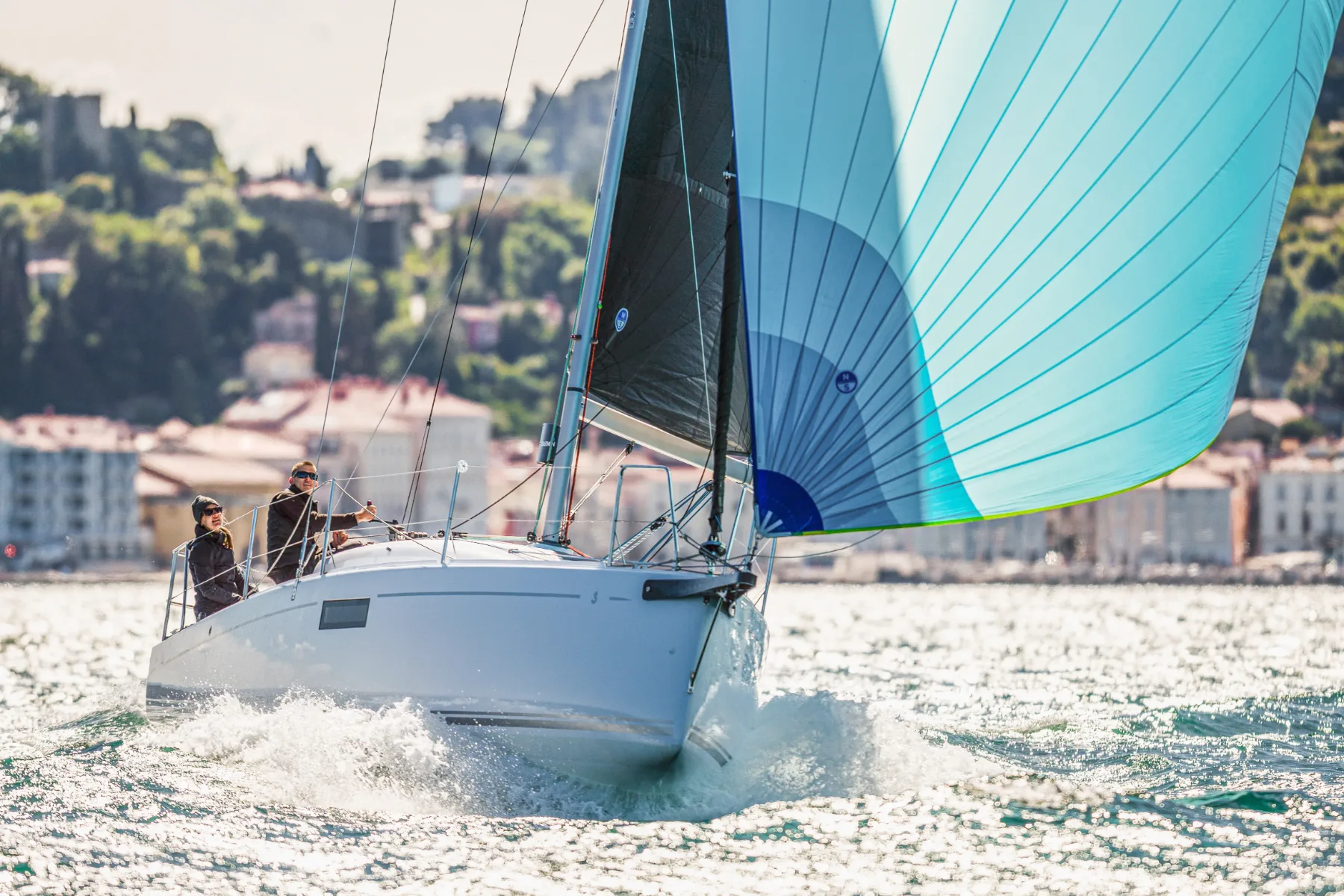 Beneteau First 30: Slovenski jadralski stroj, ki je osramotil navtično elito