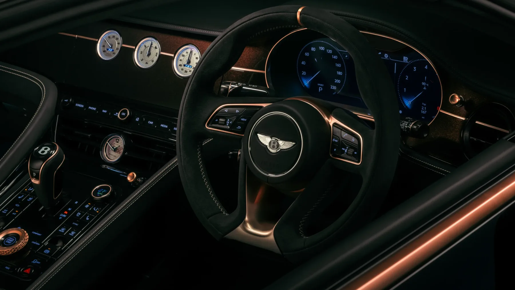 Bentley Batur “The Black Rose Batur”: Temni dragulj z zlatim srcem