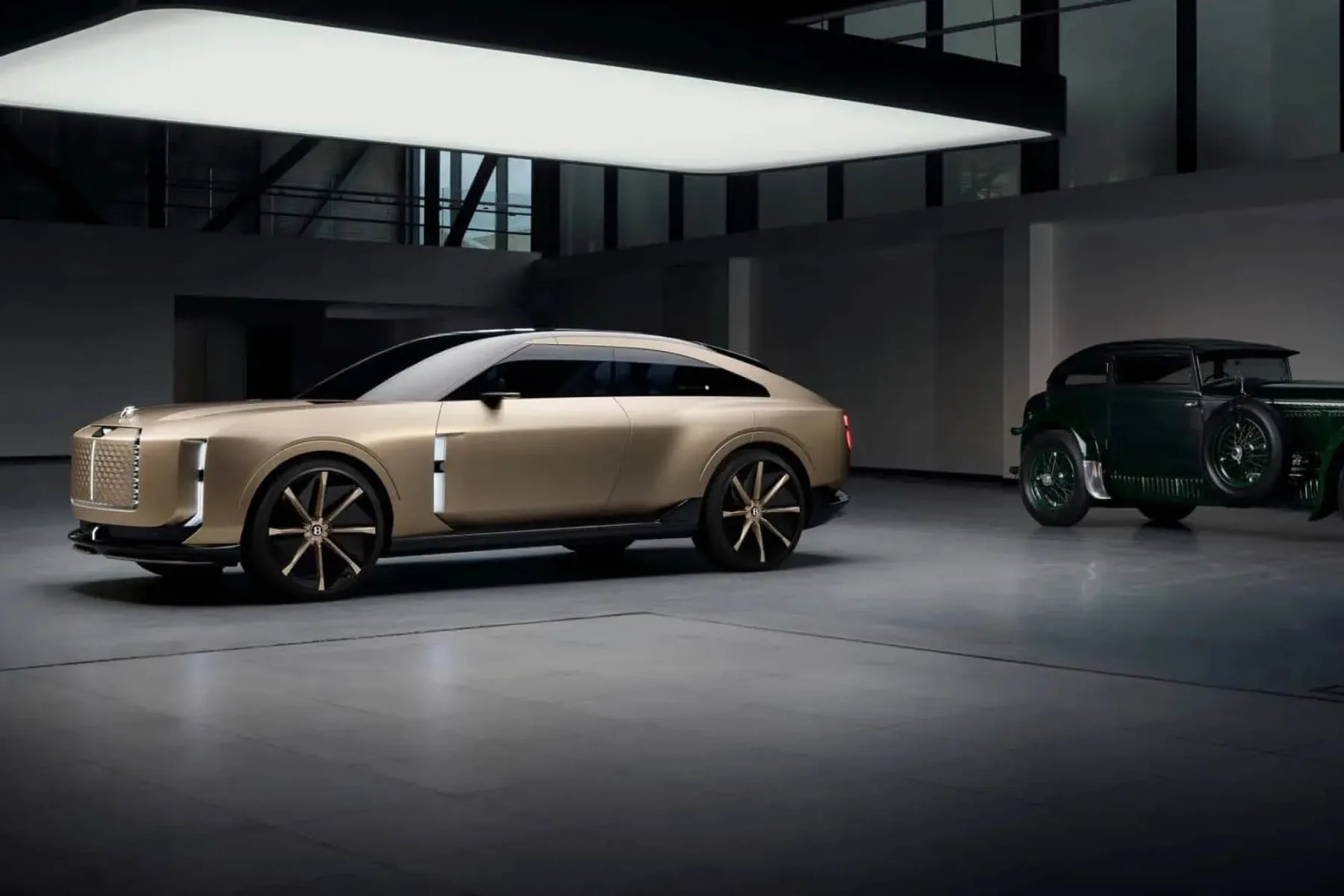 Bentley EXP 15 – električni aristokrat z rodovnikom Blue Train