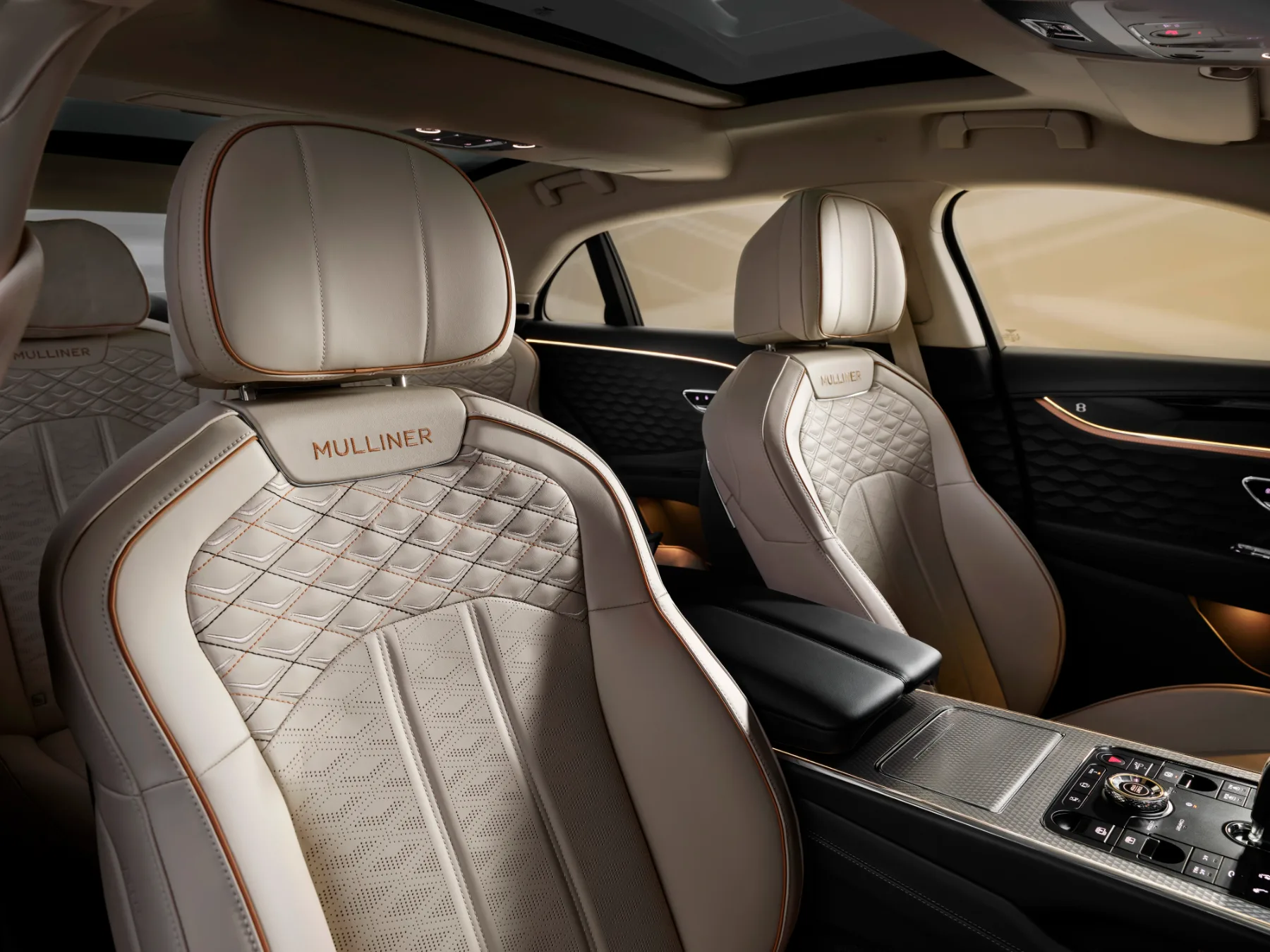 Bentley Flying Spur Mulliner: Evropska premiera na Zoute Grand Prix 2024 Najzmogljivejši štirivratni grand tourer doslej na prestižni prireditvi v Belgiji