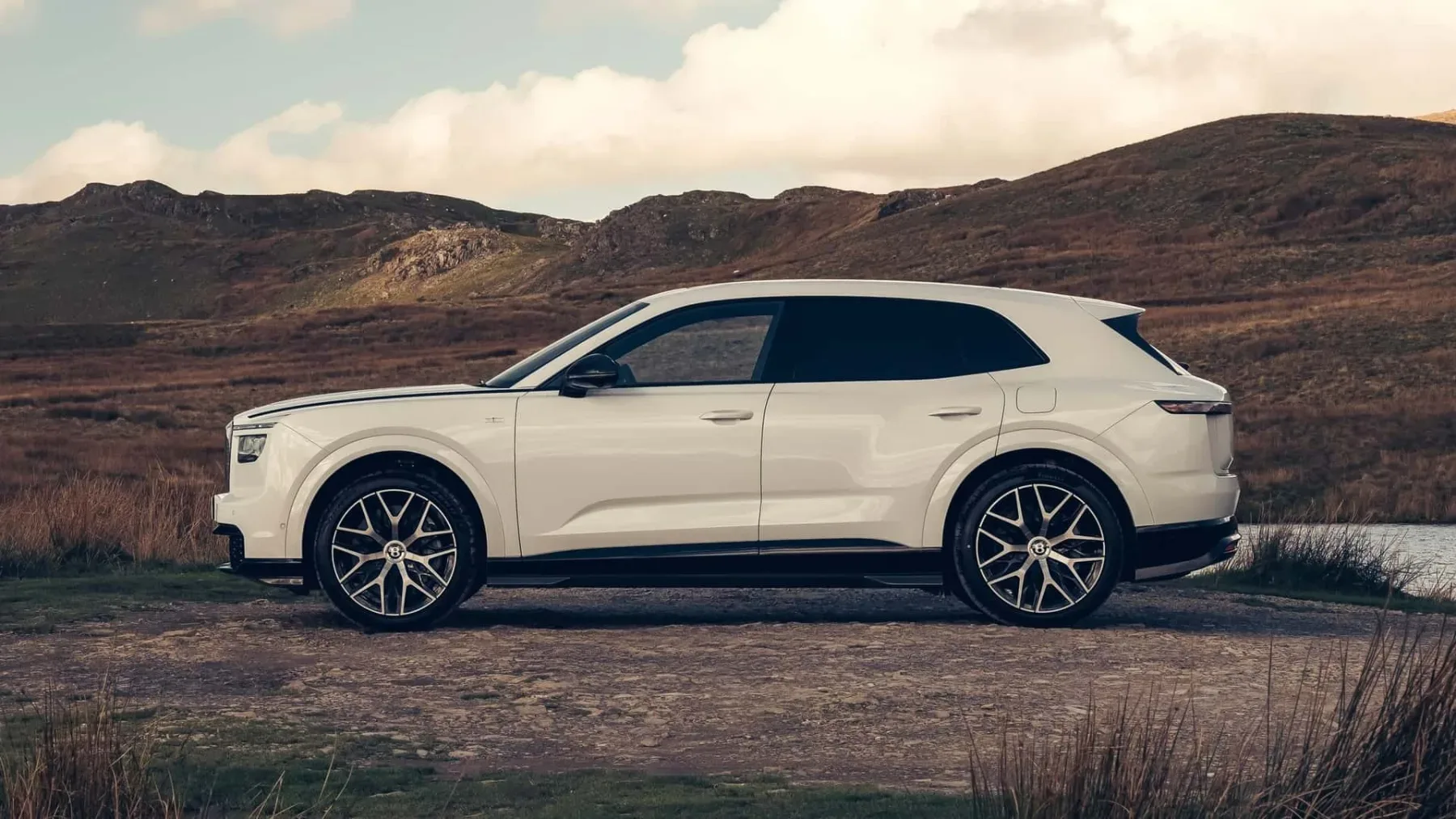 Bentley Torcal First Edition: Ko britansko plemstvo zamenja vonj po bencinu z 888 električnimi konji