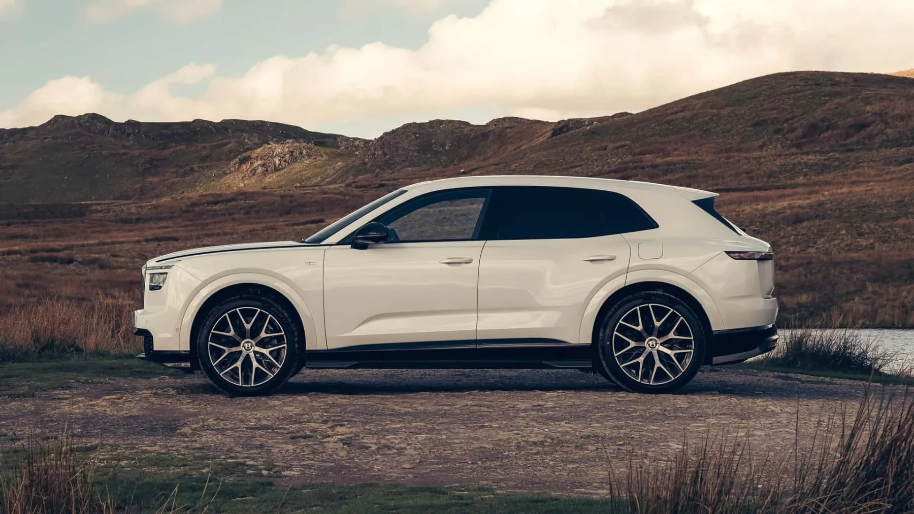 Bentley Torcal First Edition: Ko britansko plemstvo zamenja vonj po bencinu z 888 električnimi konji