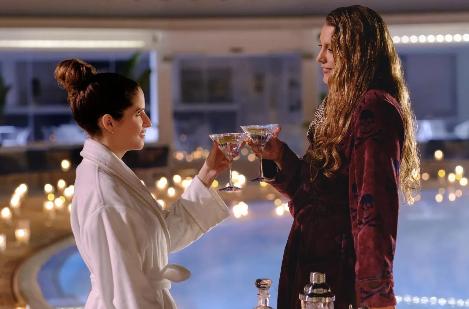 Blake Lively v “Another Simple Favor” – nevarno zapeljiva, usodno nepredvidljiva!