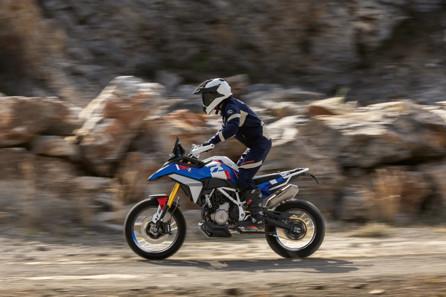 BMW F 450 GS: Kompaktni borec za teren in cesto