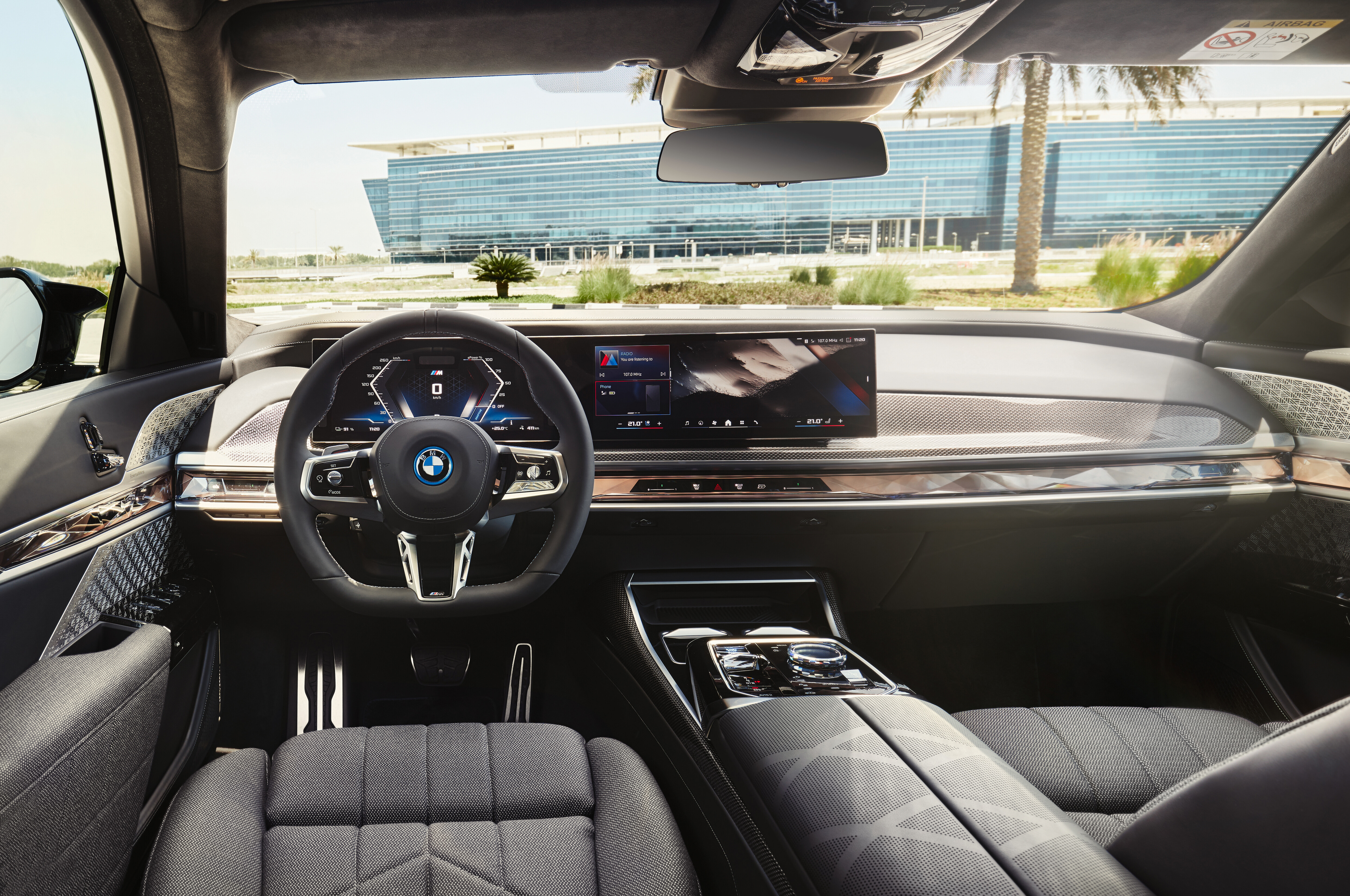 BMW i7 M70 xDrive: elektrificirajoča zmogljivost in razkošje najvišjega razreda