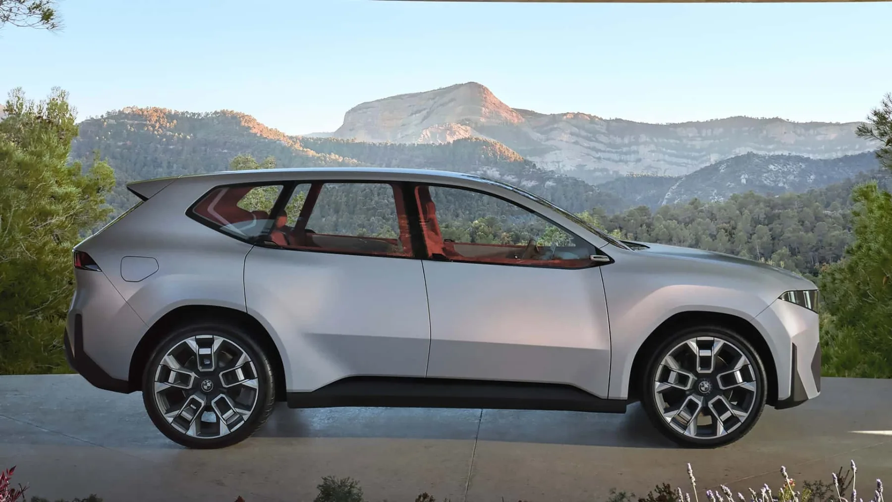 BMW in električna prihodnost: bo “neue klasse” rešila zadevo ali je že prepozno?