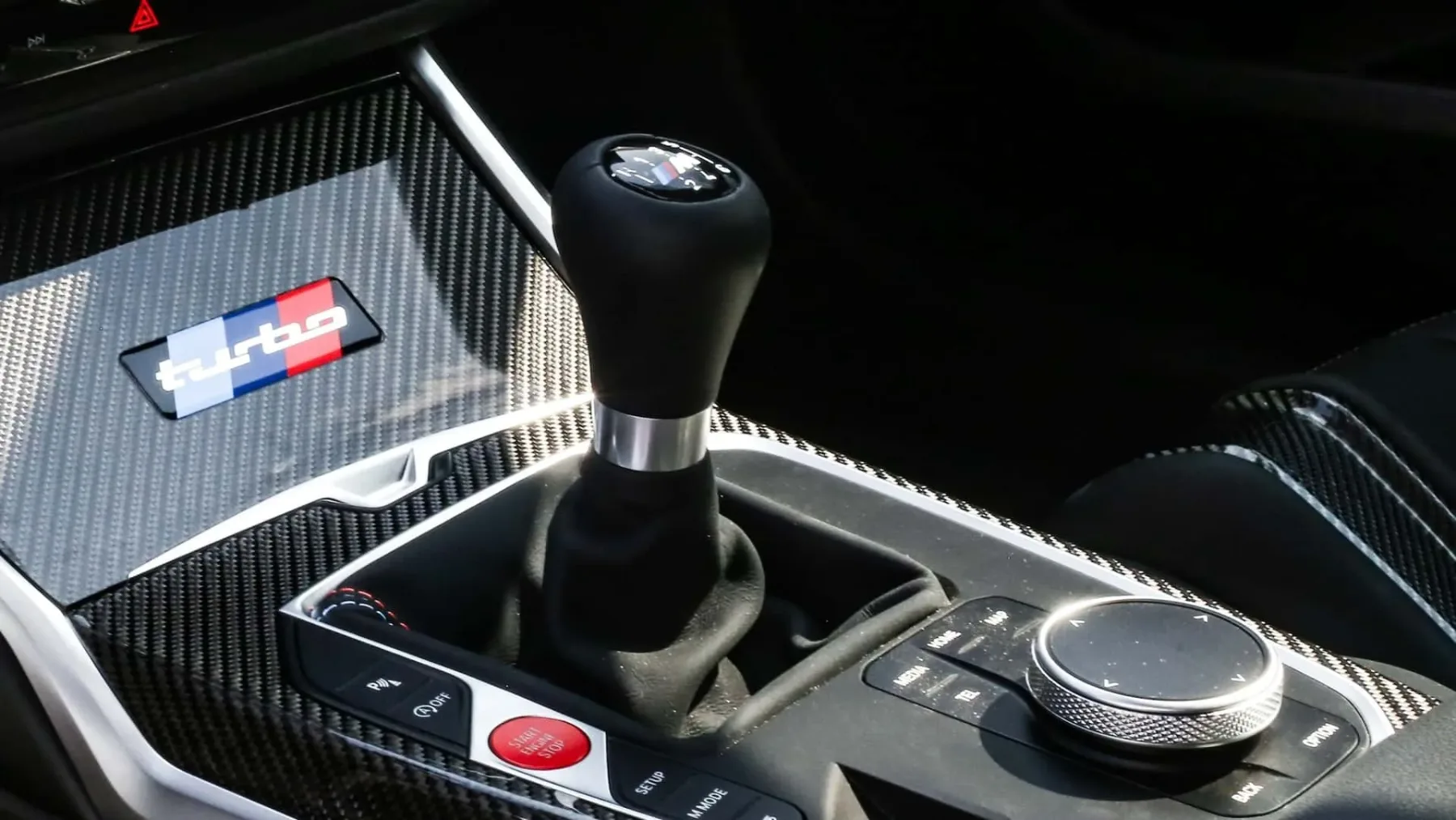 BMW M2 Turbo Design Edition (2026) — Retro-šarm in moderna zmogljivost