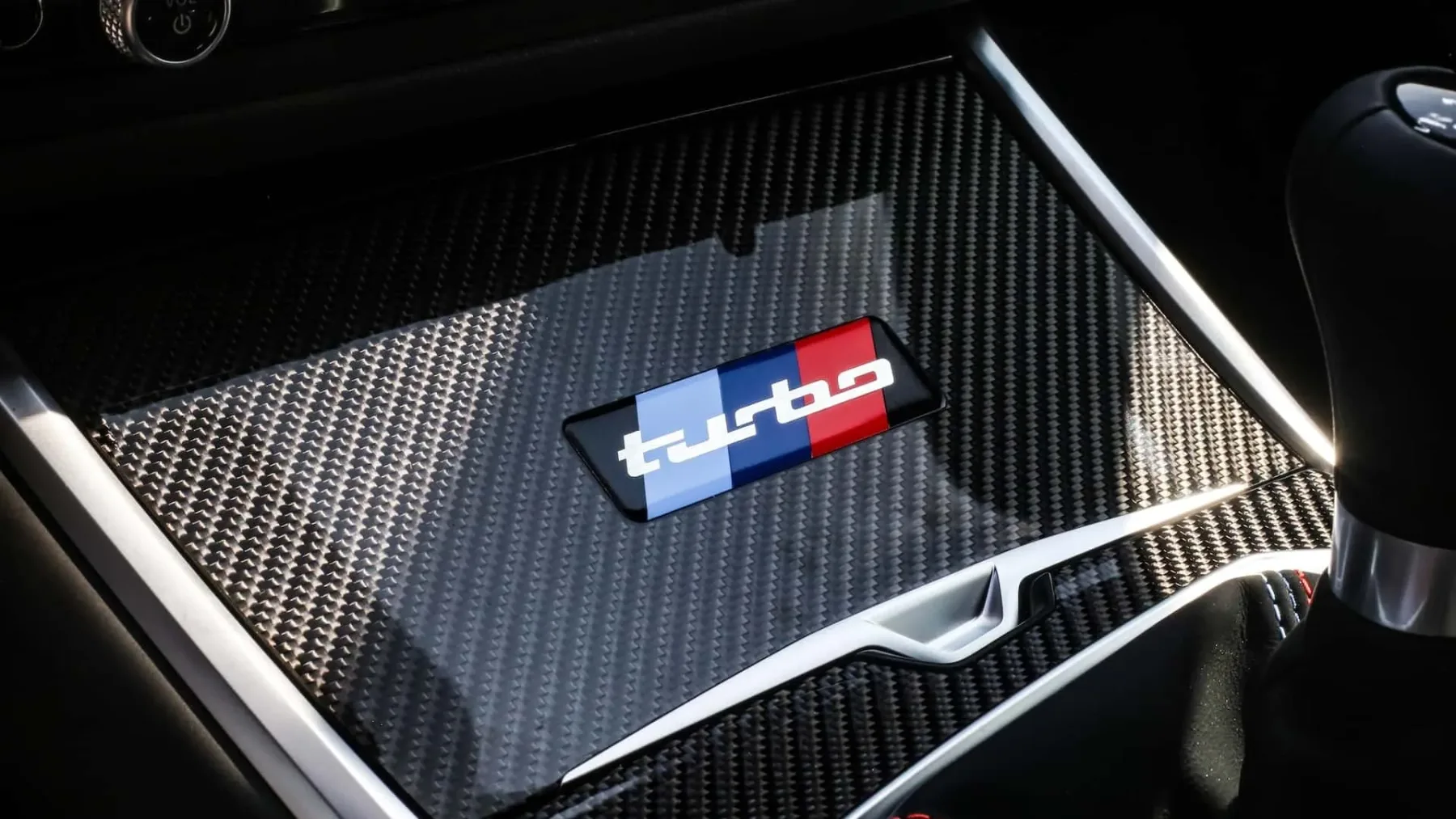 BMW M2 Turbo Design Edition (2026) — Retro-šarm in moderna zmogljivost