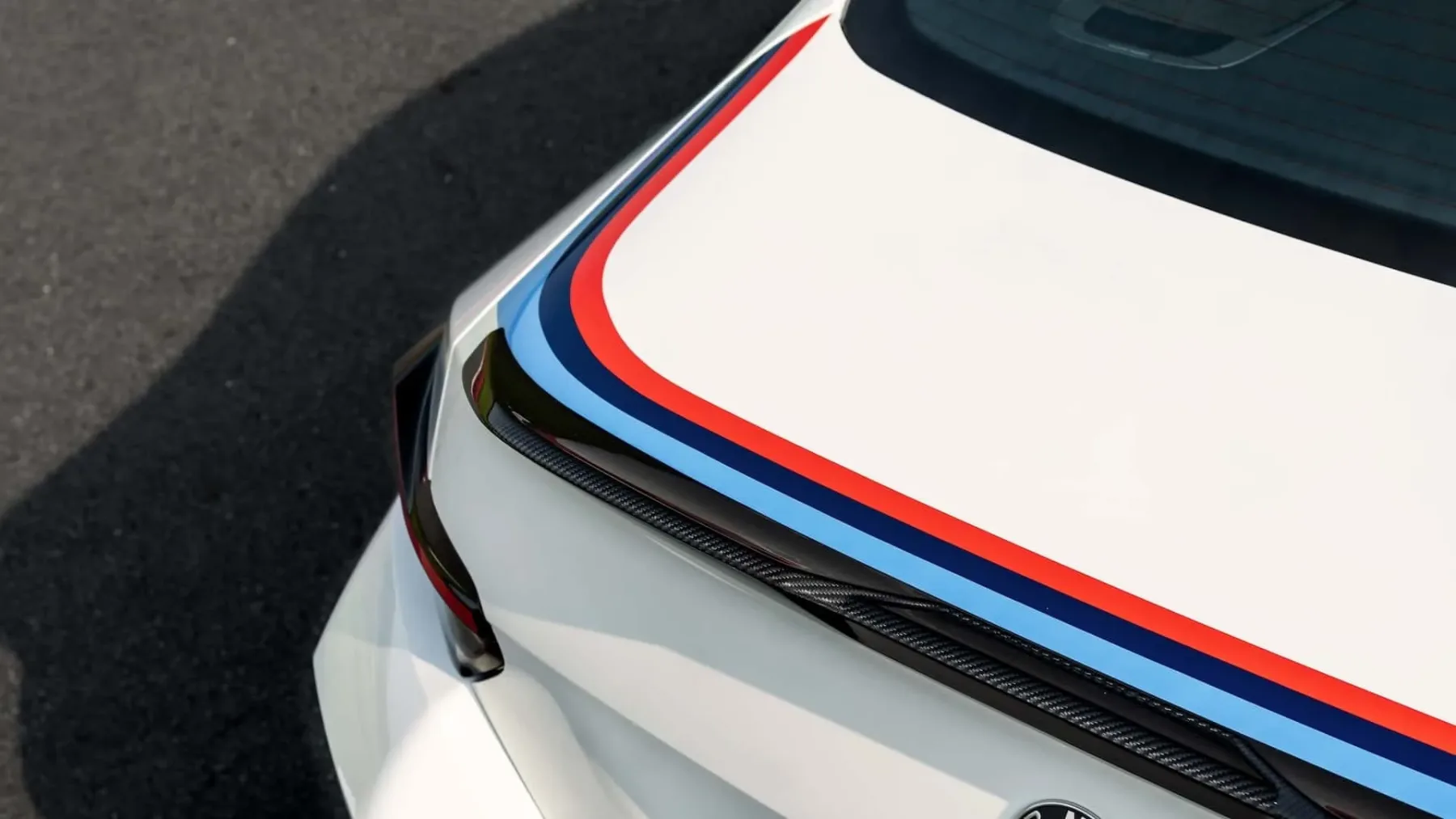 BMW M2 Turbo Design Edition (2026) — Retro-šarm in moderna zmogljivost