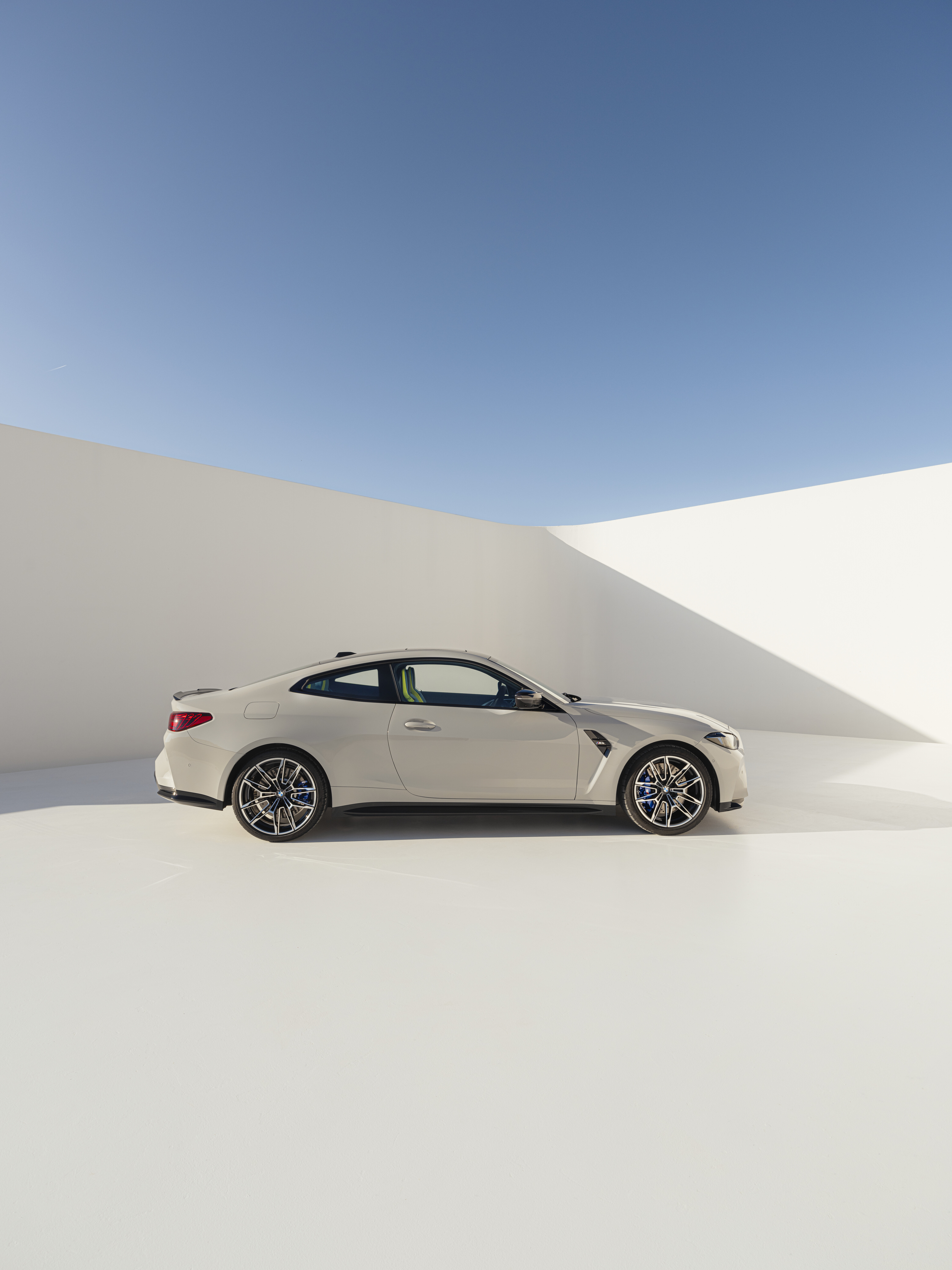 BMW M4 2025