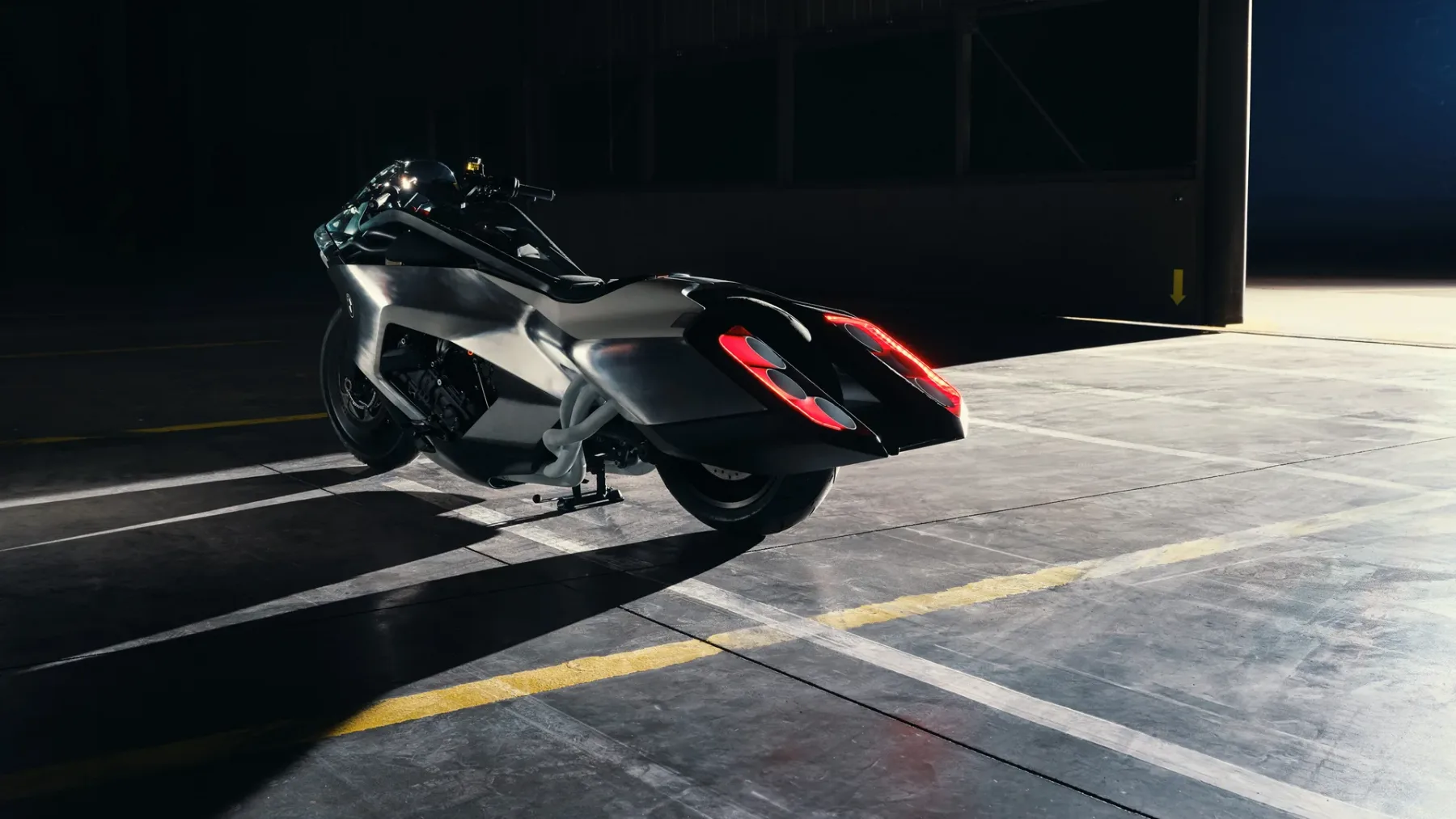 BMW Motorrad Vision K18 Concept: Ko na dveh kolesih oživi legendarni Concorde