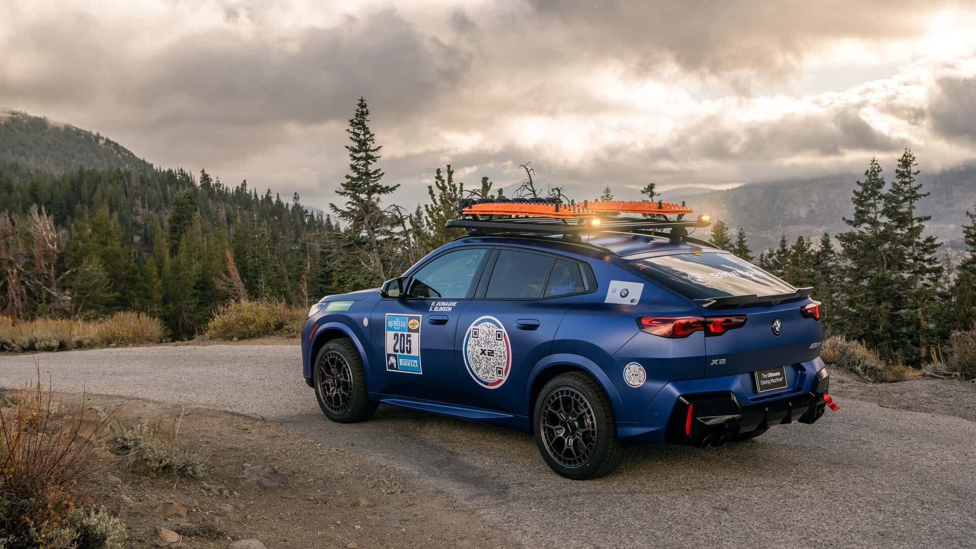 BMW X2 M35i 2024: ne le za gladke ceste, temveč izzive terena na Rebelle Rally