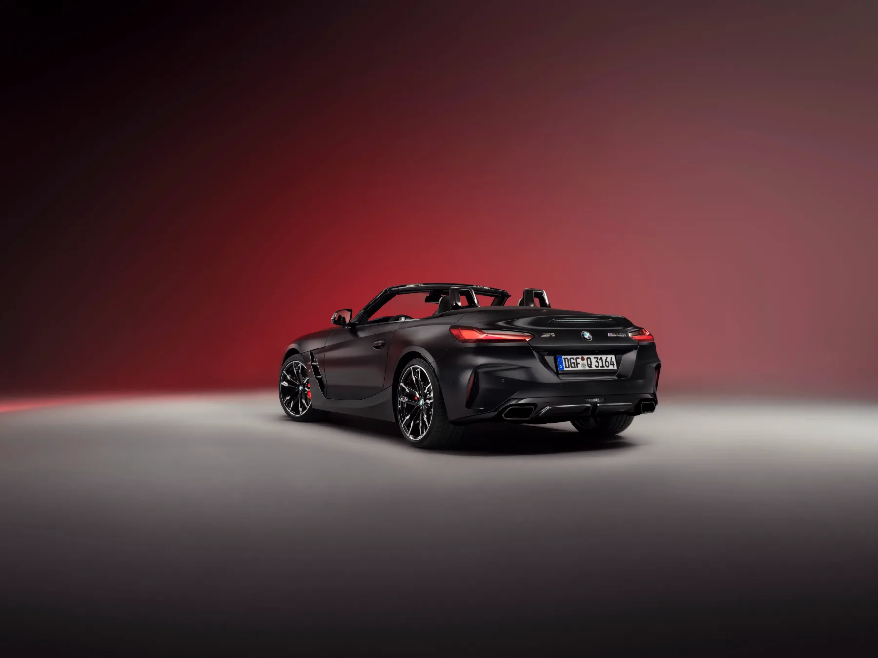 BMW Z4 Final Edition 2026: Zadnji ples nemške legende v matirani črnini