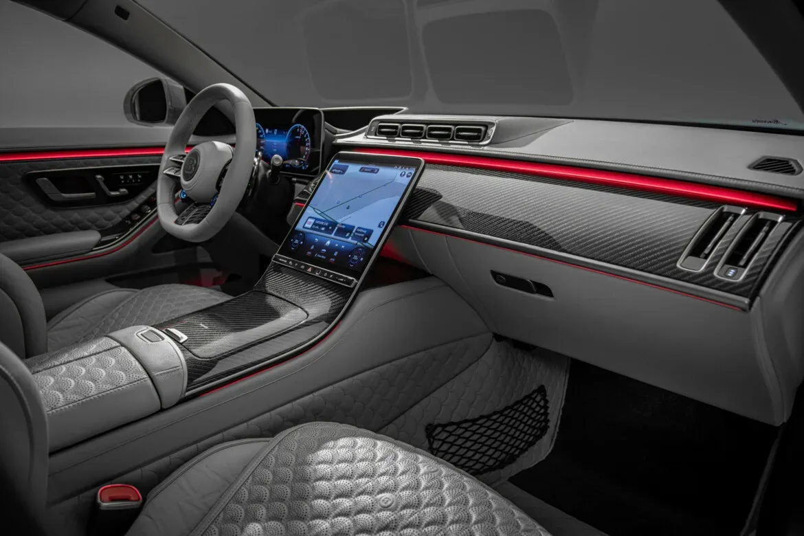 Brabus 1000 All Gray Sedan – Prva limuzina, ki je tako siva, da je ponovno postala kul