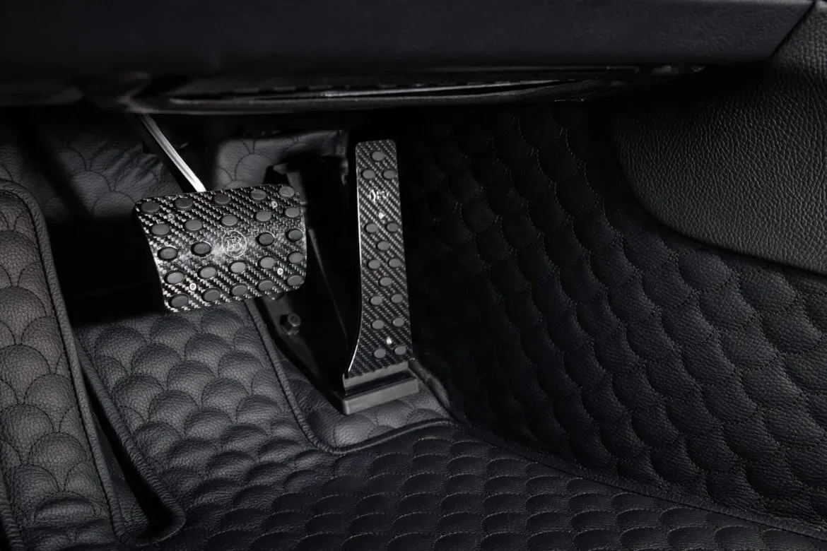 Brabus 1000 Mercedes-AMG GT 63 S Coupé – hibridna raketa z 1.000 konji, ki vas parkira v zemeljsko orbito