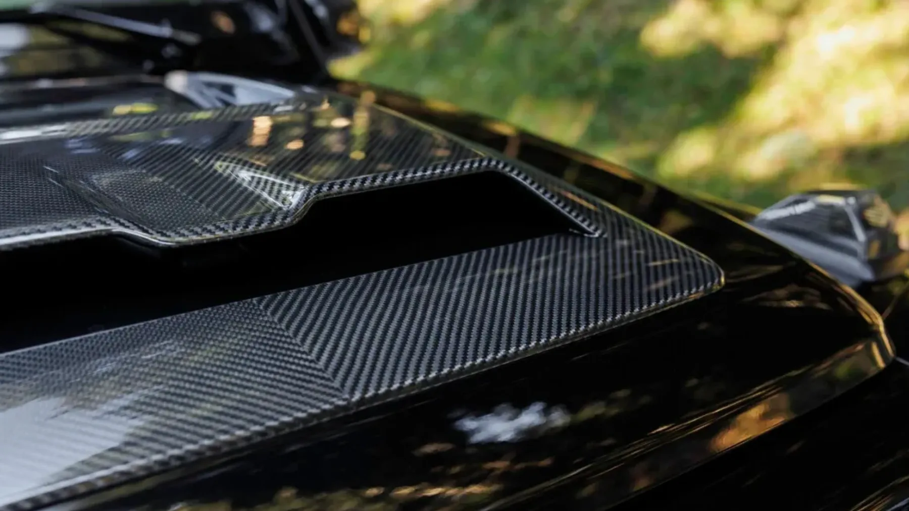 BRABUS XL 800: SUV, ki ga v Monaku vozijo le tisti z zasebnim otokom – in ki jim je Rolls-Royce Cullinan predolgočasen