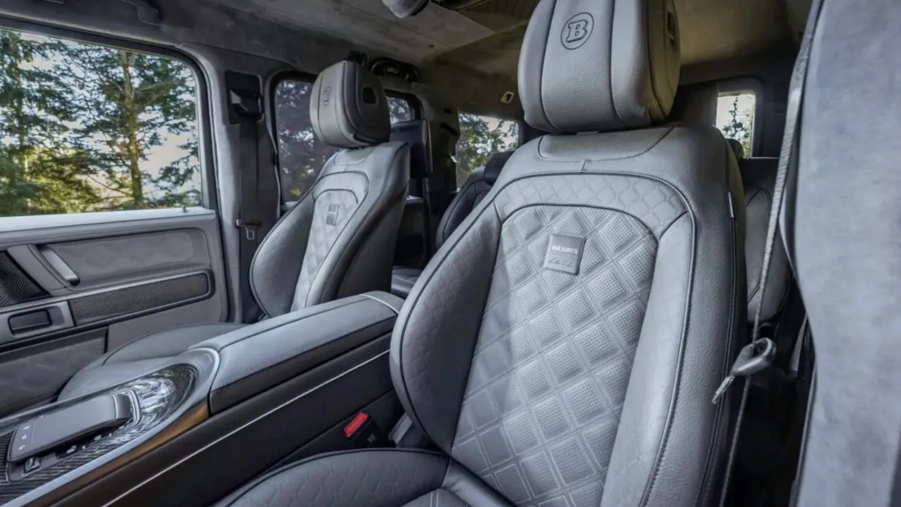 BRABUS XL 800: SUV, ki ga v Monaku vozijo le tisti z zasebnim otokom – in ki jim je Rolls-Royce Cullinan predolgočasen