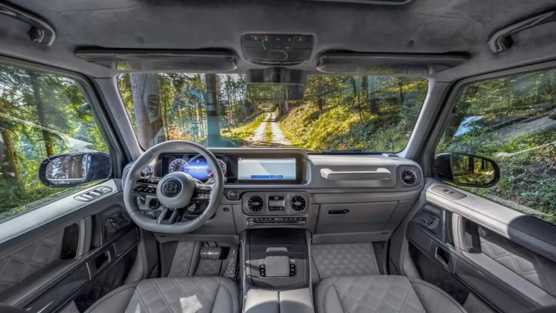 BRABUS XL 800: SUV, ki ga v Monaku vozijo le tisti z zasebnim otokom – in ki jim je Rolls-Royce Cullinan predolgočasen