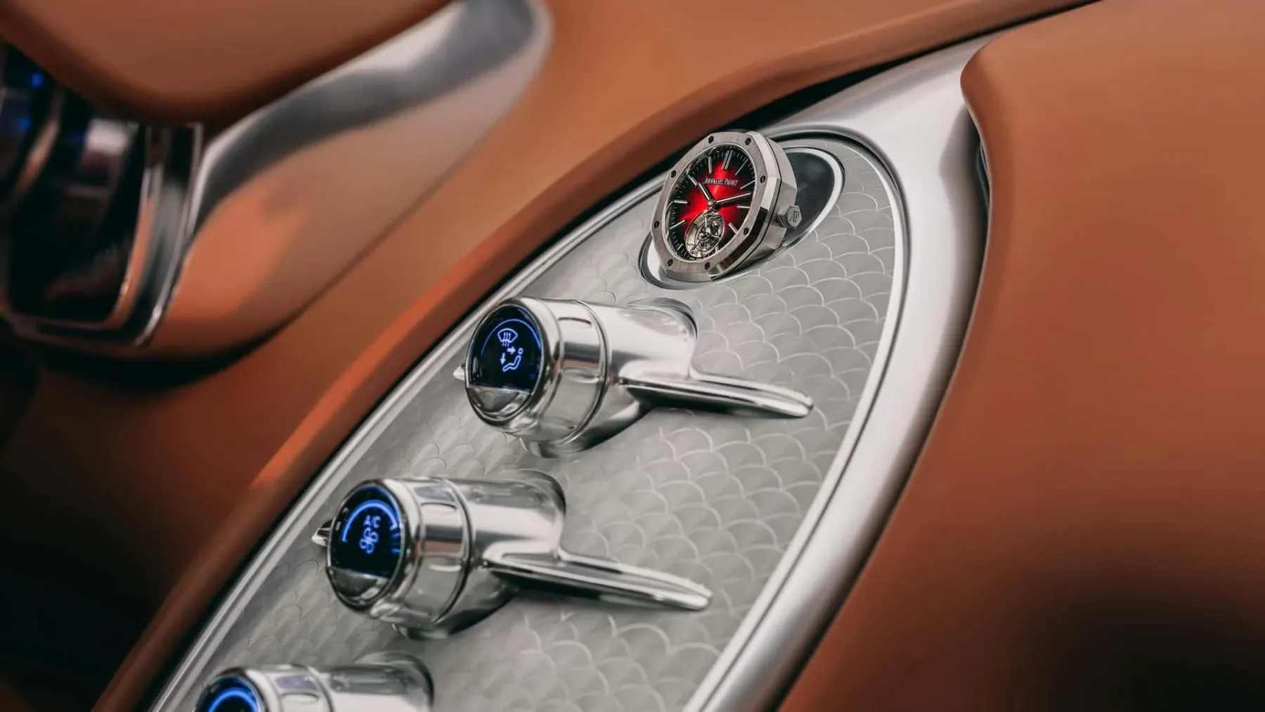 Bugatti FKP Hommage: Ko se 1.578 ‘konjev’ prikloni legendarnemu Veyronu in njegovemu stvaritelju