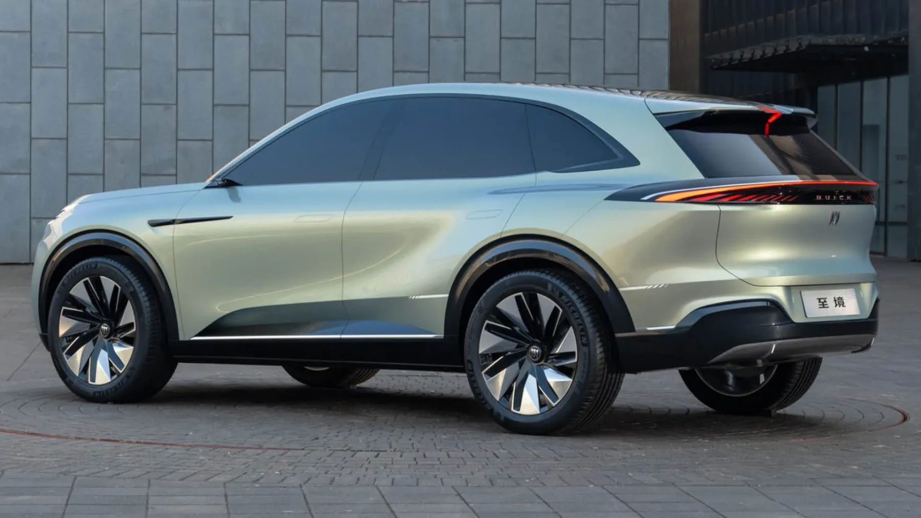 Buick Electra SUV Concept 2025 – futuristični križanec z 900-voltno dušo, 640 kW polnjenjem in barvo, ki menja razpoloženje