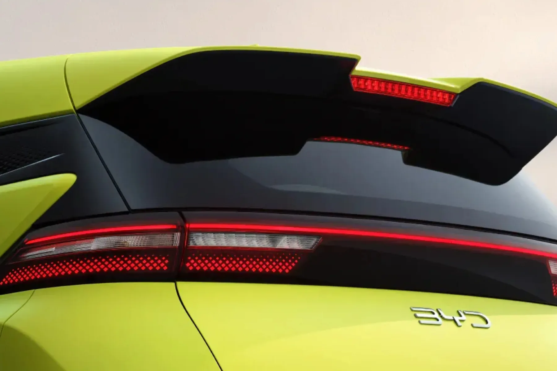 BYD Dolphin Surf: Najboljši mali električni avto 2025, ki mu oprostiš tudi to ime
