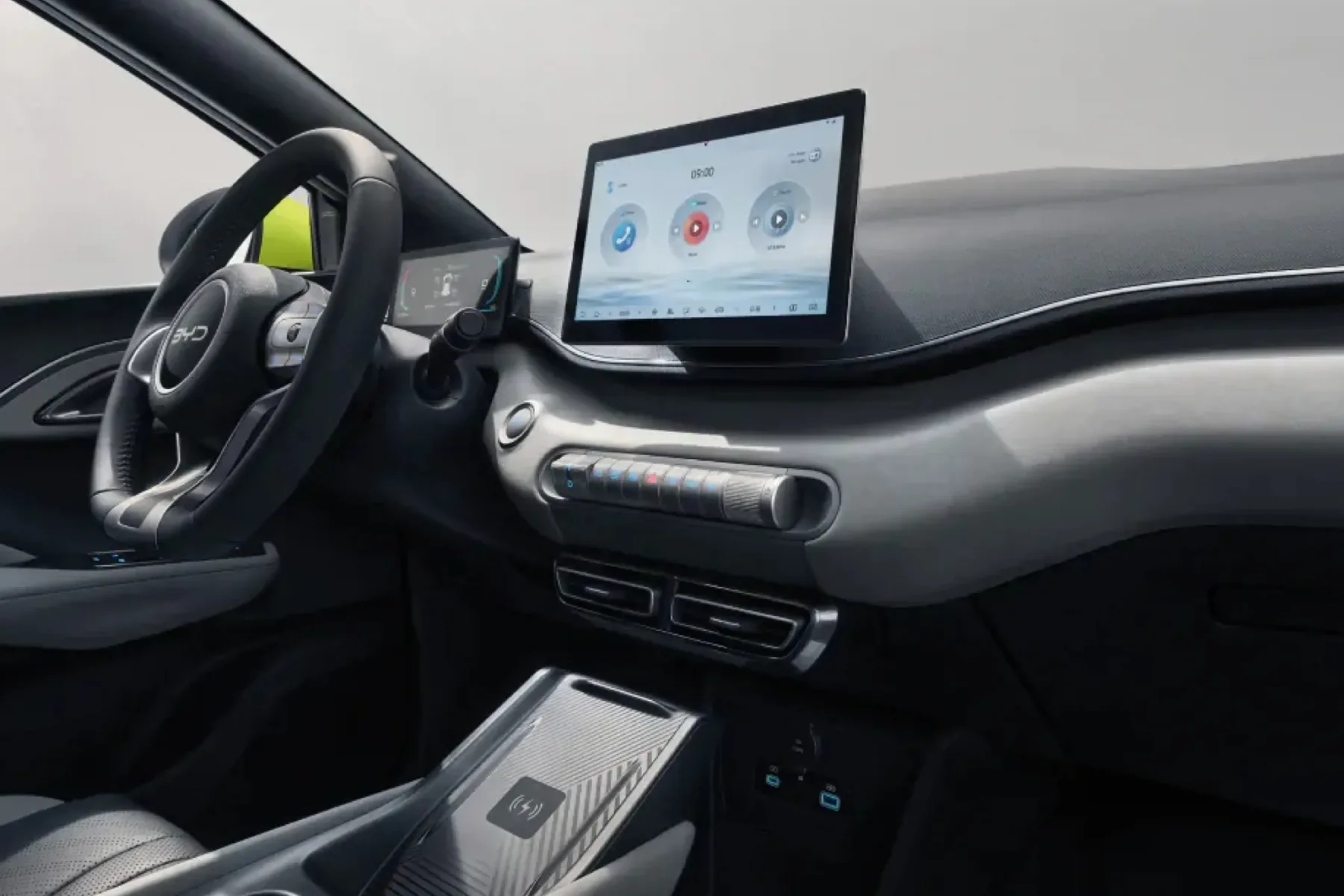 BYD Dolphin Surf: Najboljši mali električni avto 2025, ki mu oprostiš tudi to ime