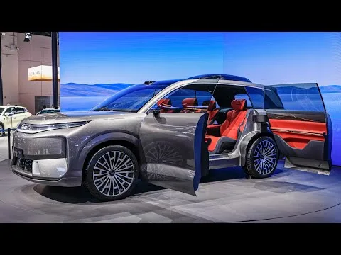 BYD Dynasty D: Kitajski kralj SUV-jev, ki napada Audi Q8 s samomorilskimi vrati