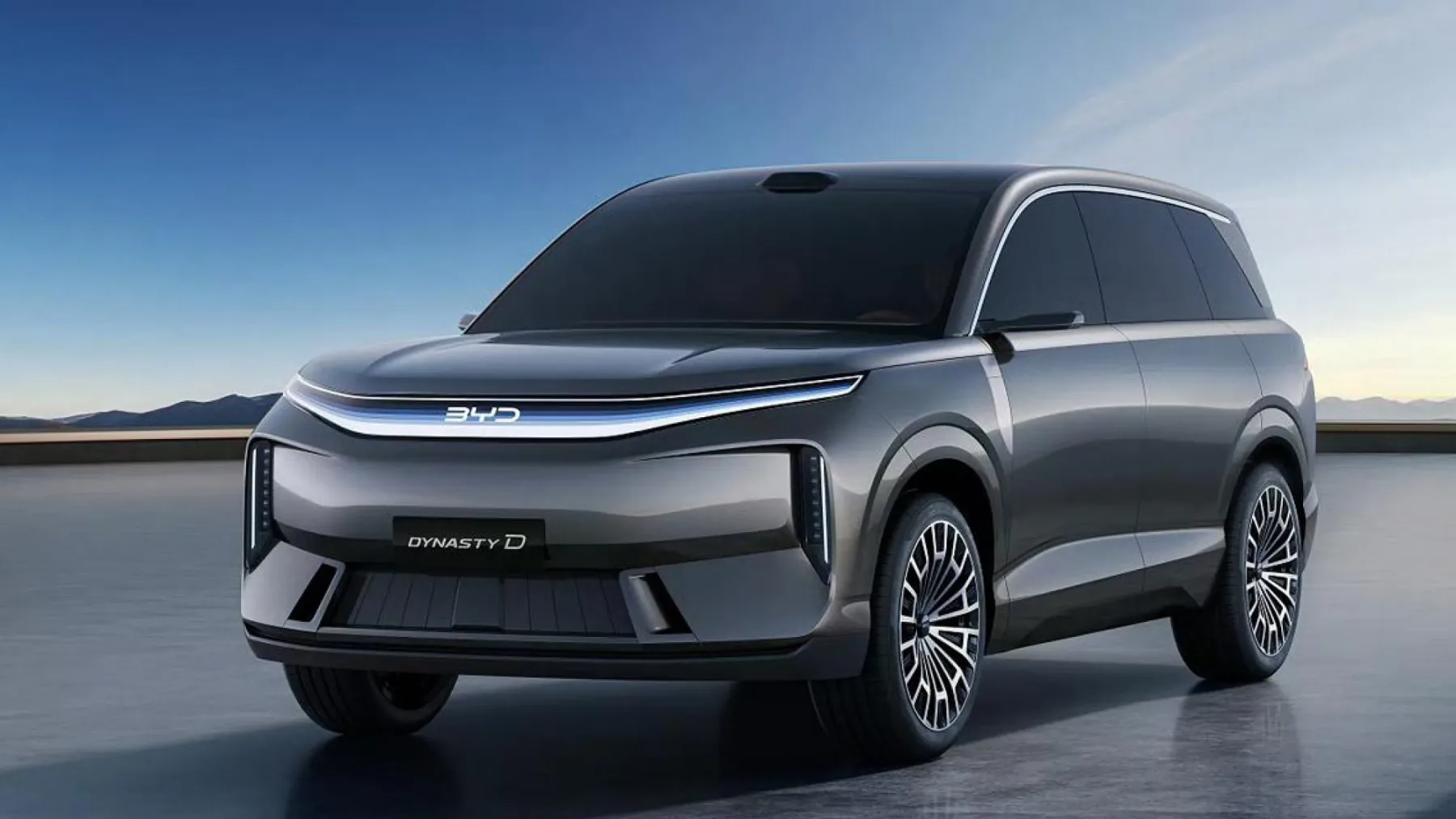 BYD Dynasty D: Kitajski kralj SUV-jev, ki napada Audi Q8 s samomorilskimi vrati