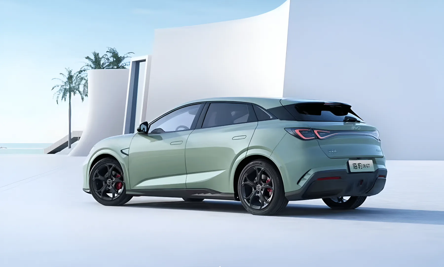 BYD Seal 06 GT: električna raketa za mlajšo generacijo je pravzaprav kitajski VW Golf