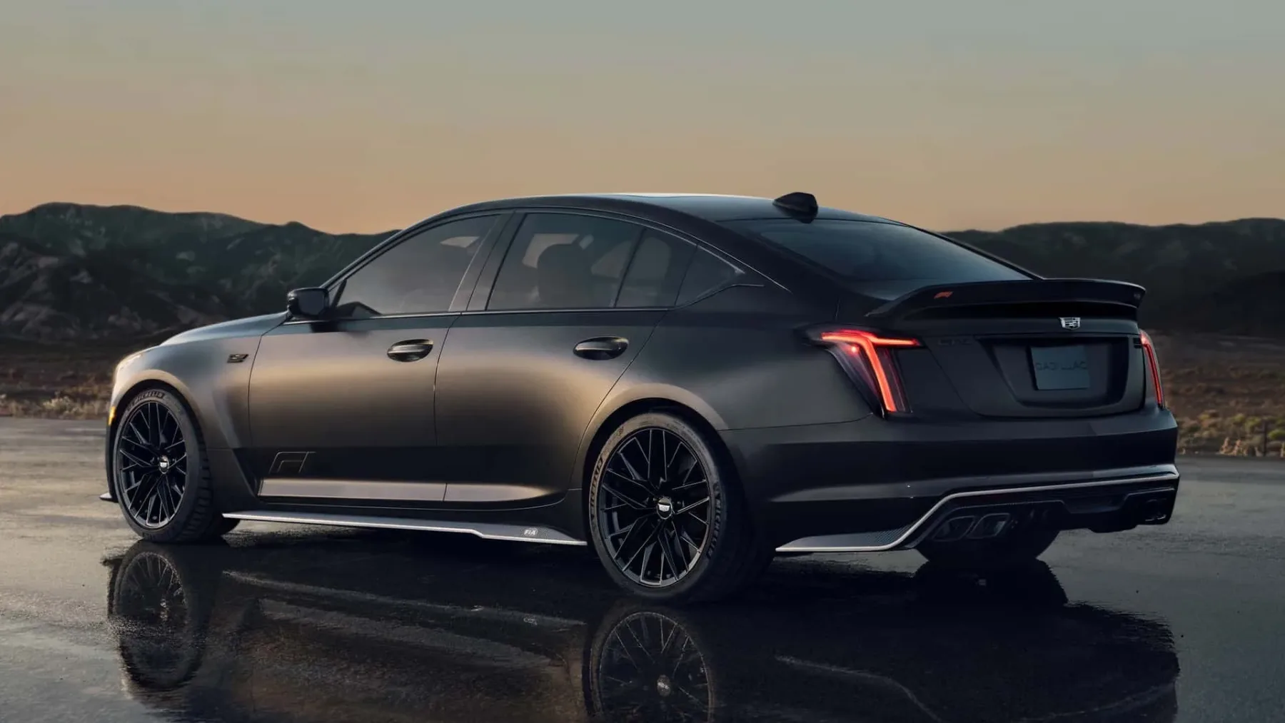 Cadillac CT5-V Blackwing F1 Collector Series: 685 konjev, šest prestav in samo 26 srečnežev na svetu