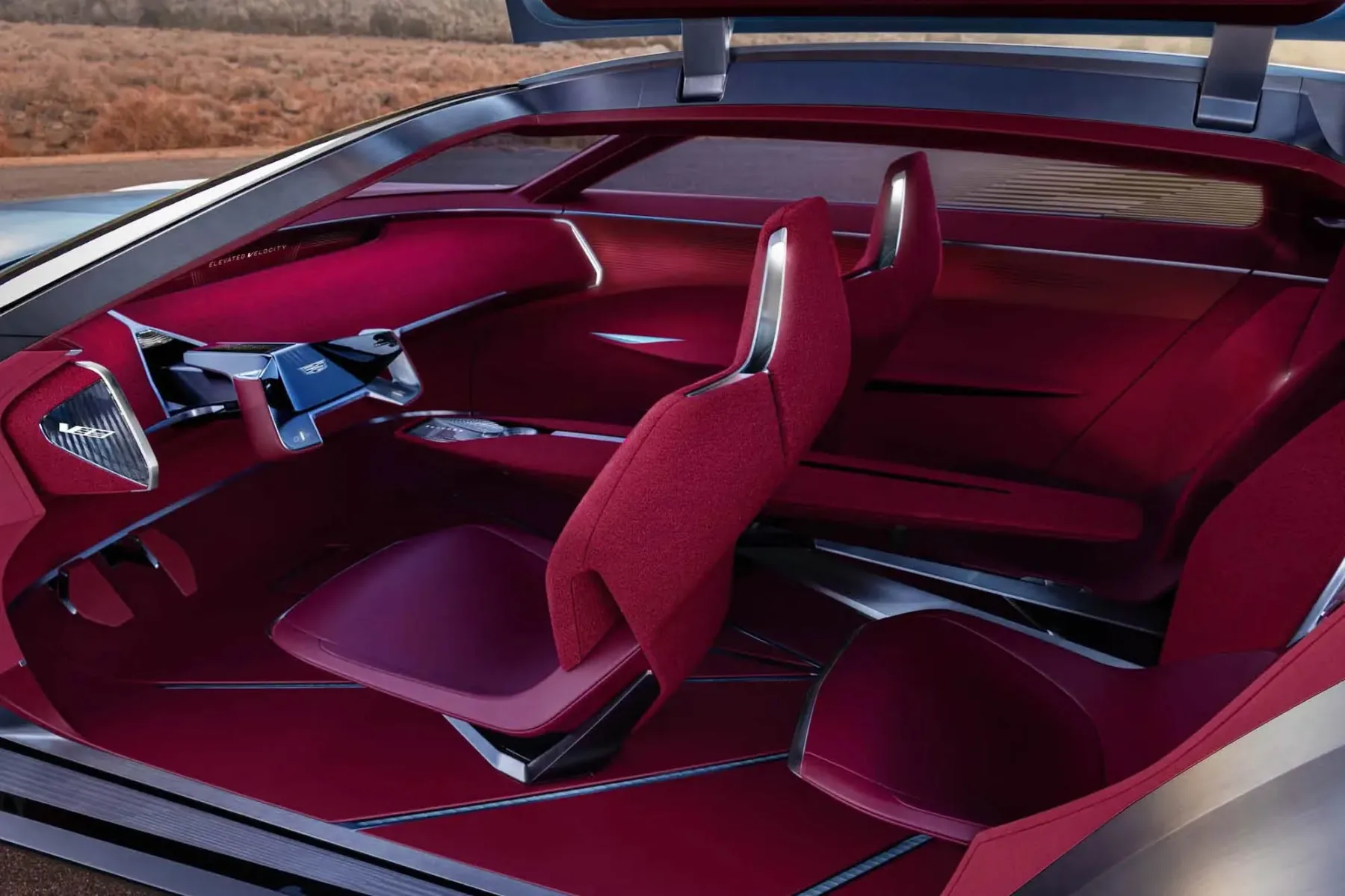 Cadillac Elevated Velocity: koncept z gullwing vrati, puščavskim apetitom in wellnessom za volanom