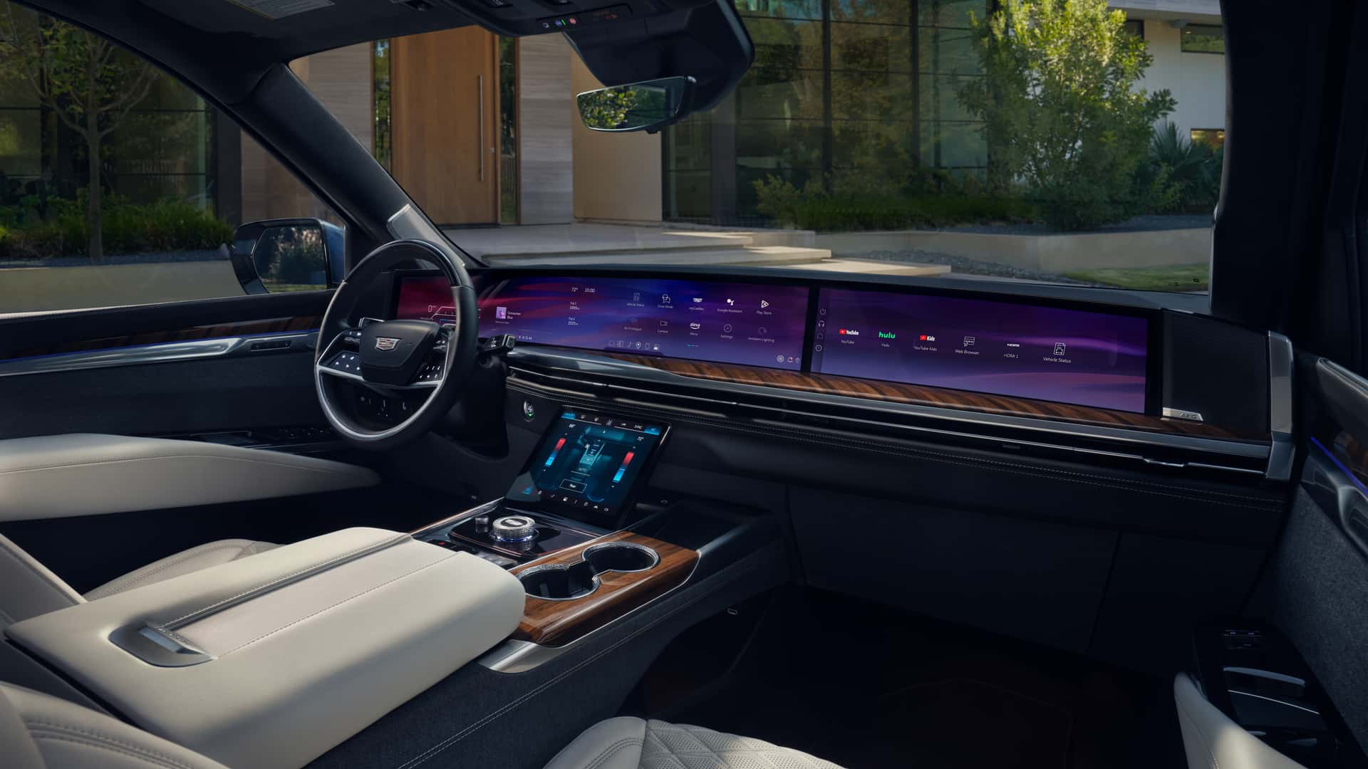 Cadillac Escalade 2025: posodobljen ameriški orjak