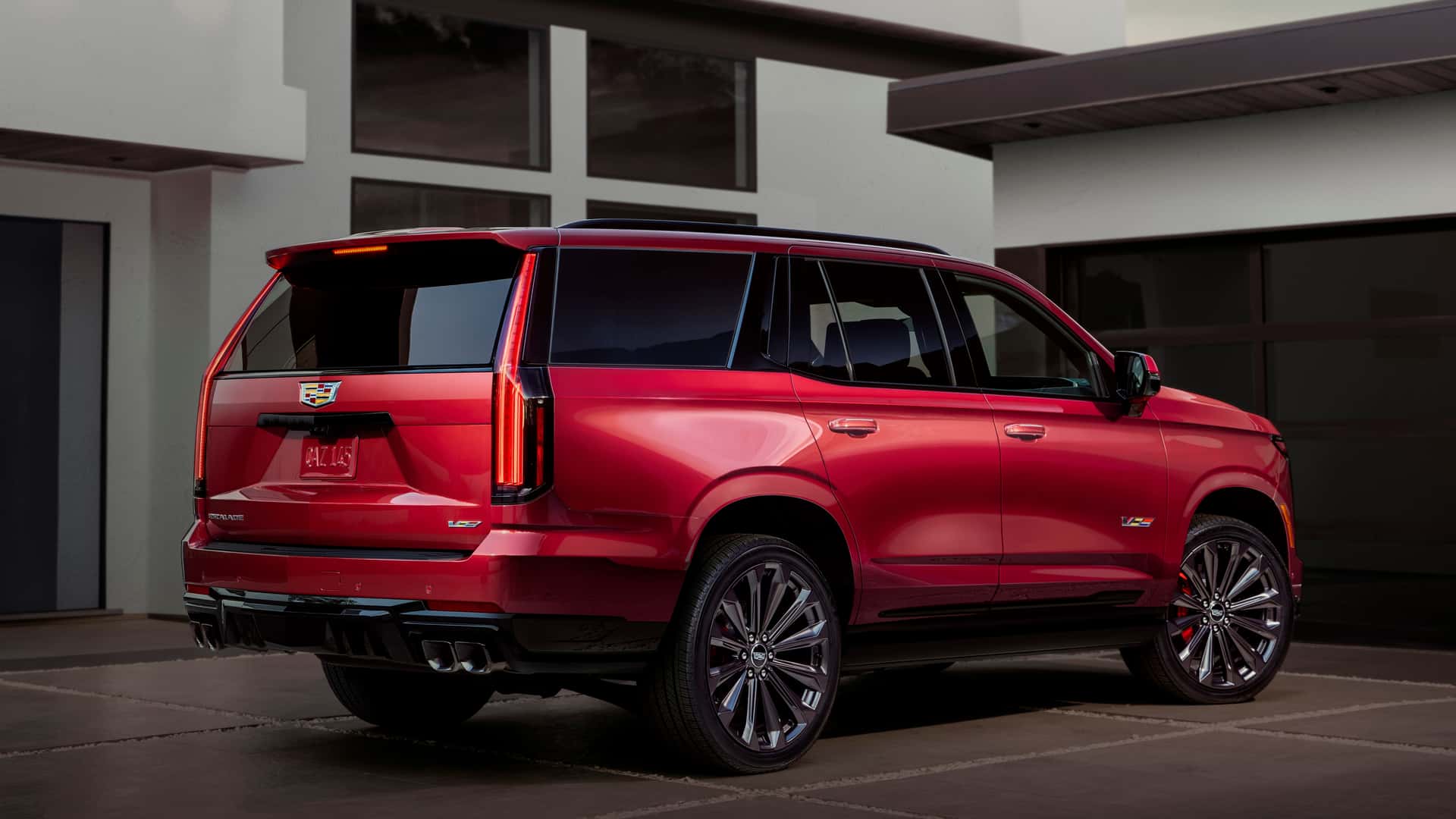 Cadillac Escalade 2025: posodobljen ameriški orjak