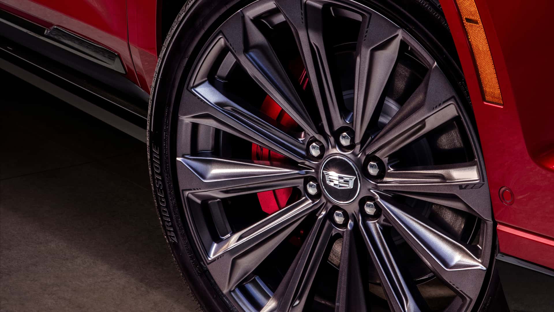 Cadillac Escalade 2025: posodobljen ameriški orjak