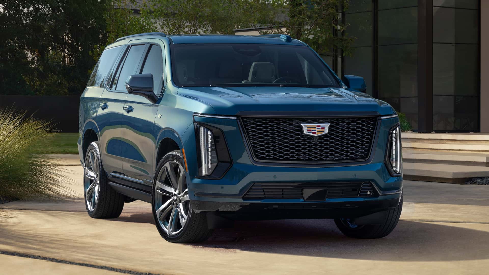 Cadillac Escalade 2025: posodobljen ameriški orjak