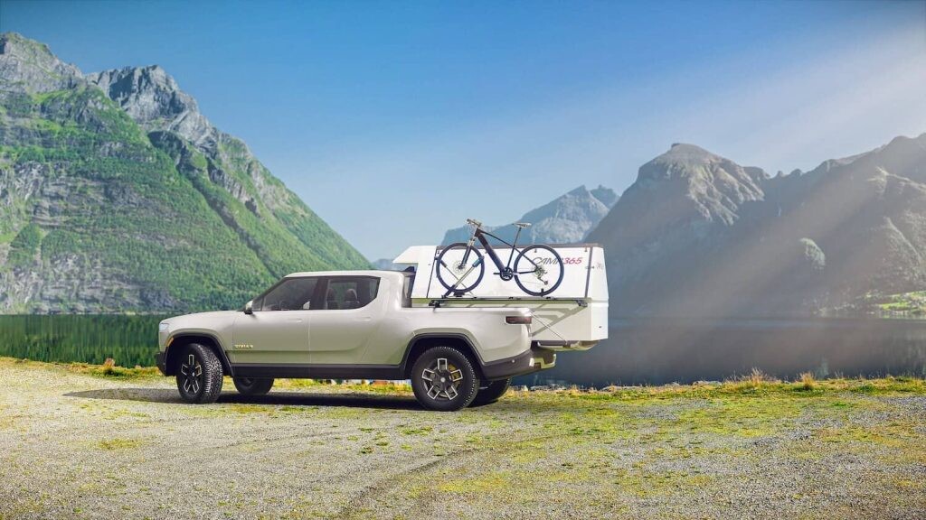 Camp365 T Model: modularno zložljiva nadgradnja za eletrične pick-up tovornjake