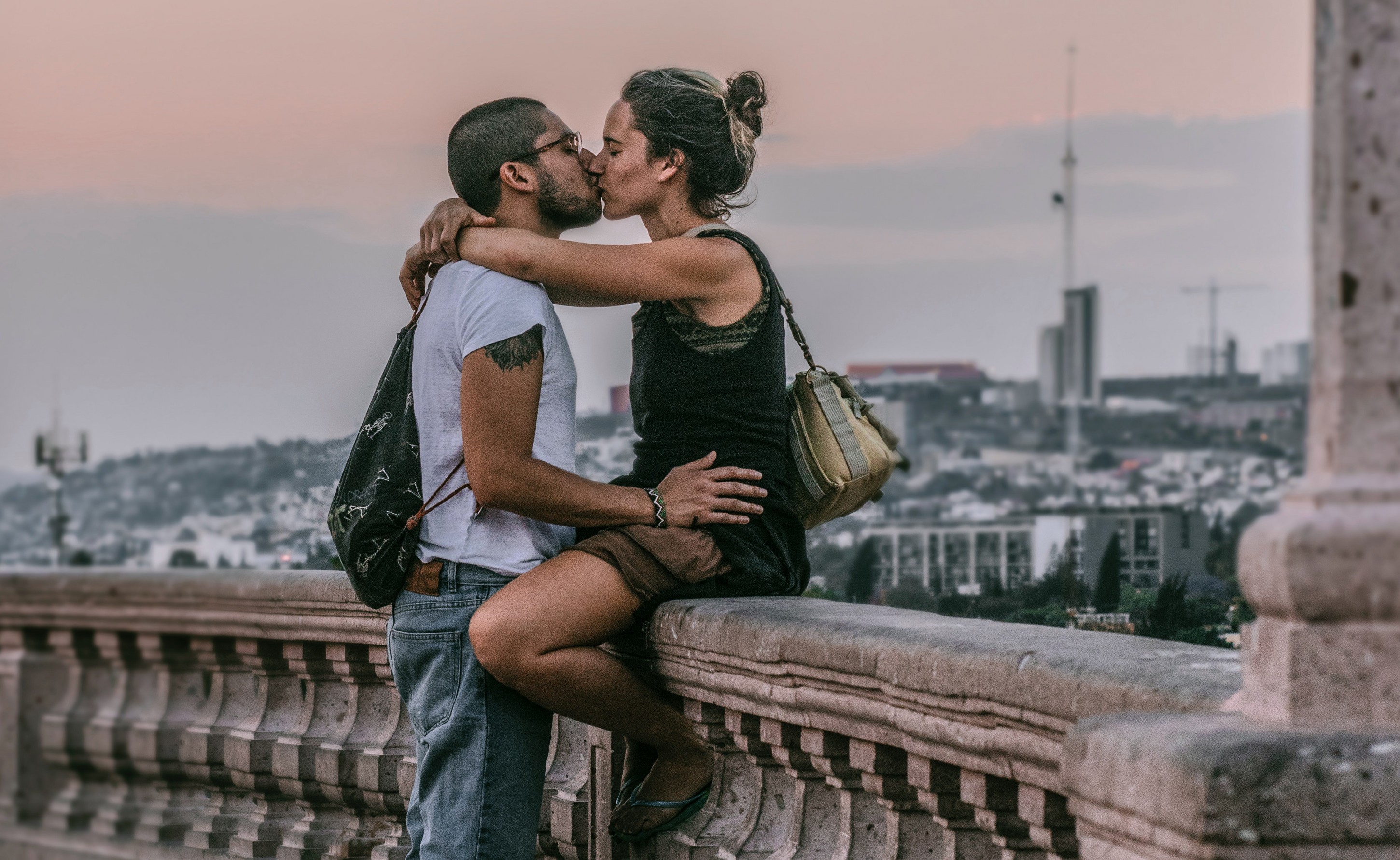 Če moškemu nudiš teh 5 stvari, te bo ljubil bolj kot svoje življenje!