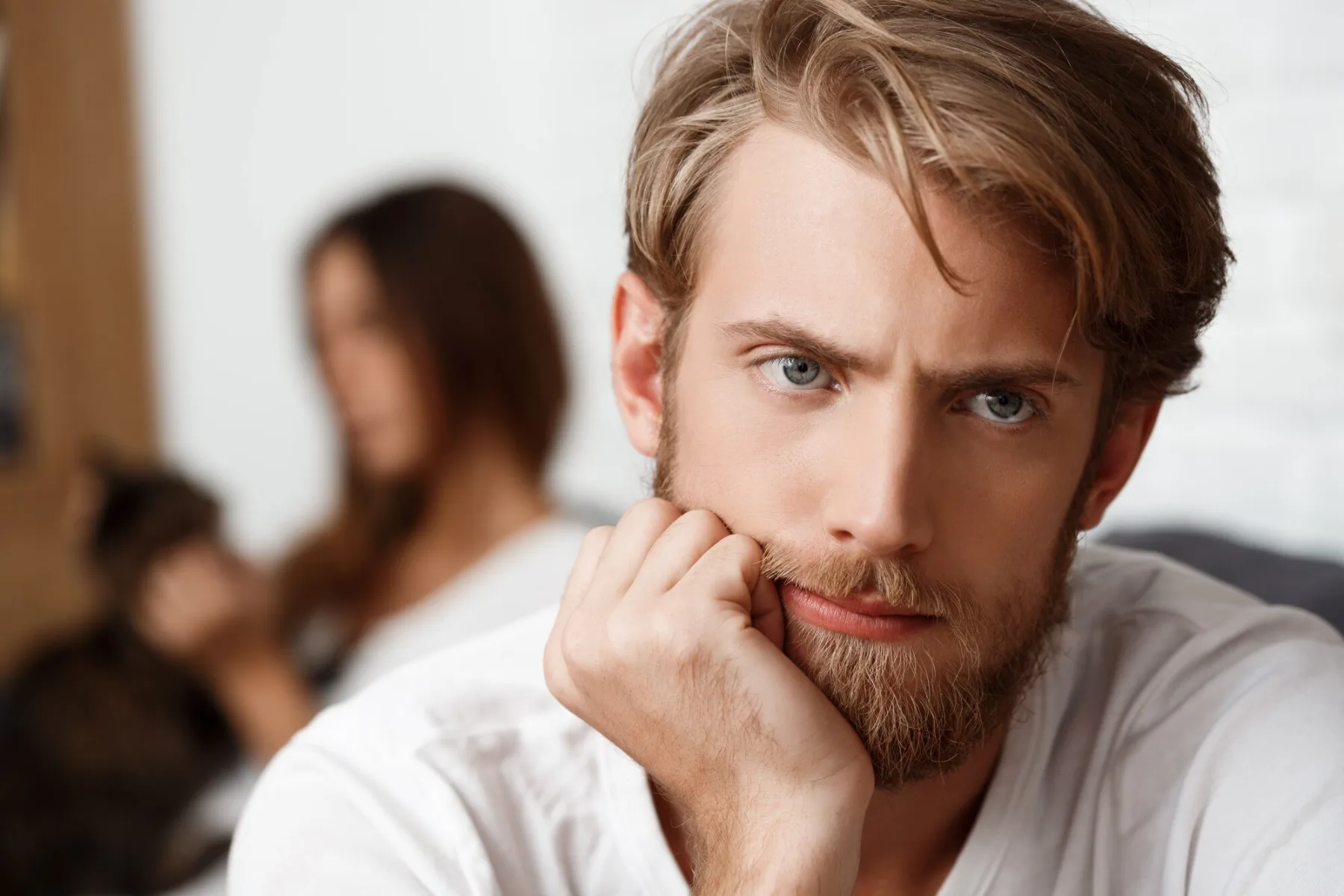 Če vam reče kaj od tega, bežite! 9 laži, s katerimi vas narcisi ujamejo v past