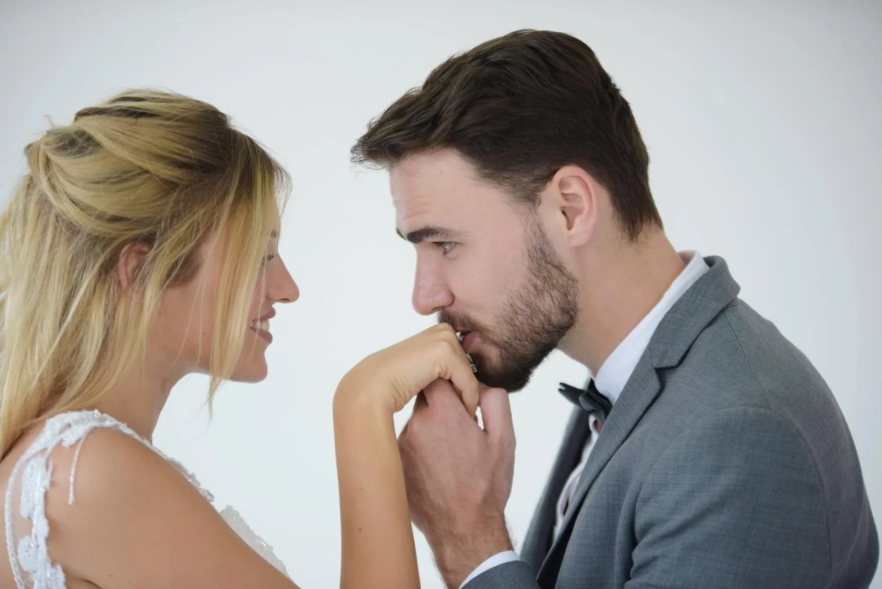 Če vam reče kaj od tega, bežite! 9 laži, s katerimi vas narcisi ujamejo v past