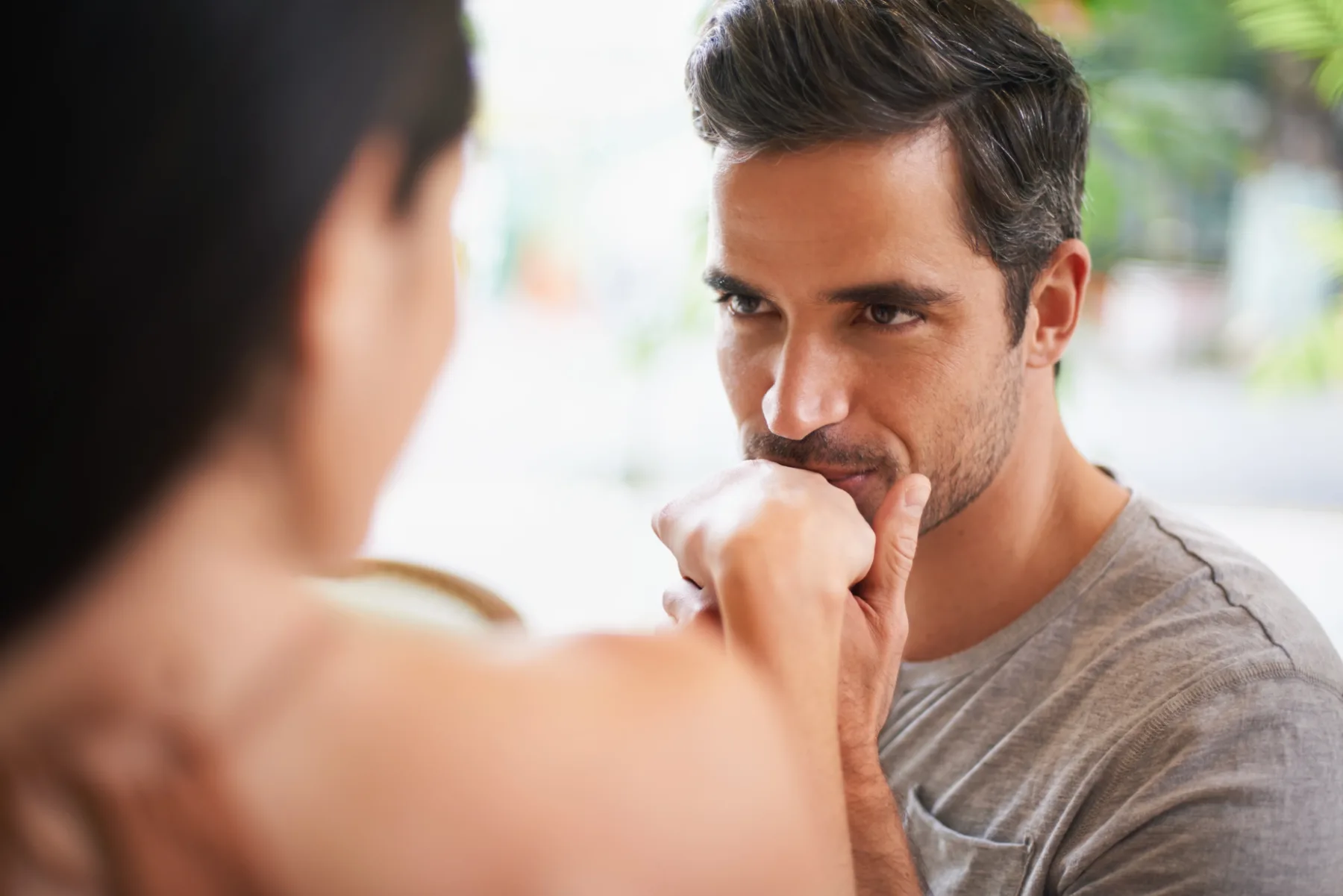 Če vam reče kaj od tega, bežite! 9 laži, s katerimi vas narcisi ujamejo v past