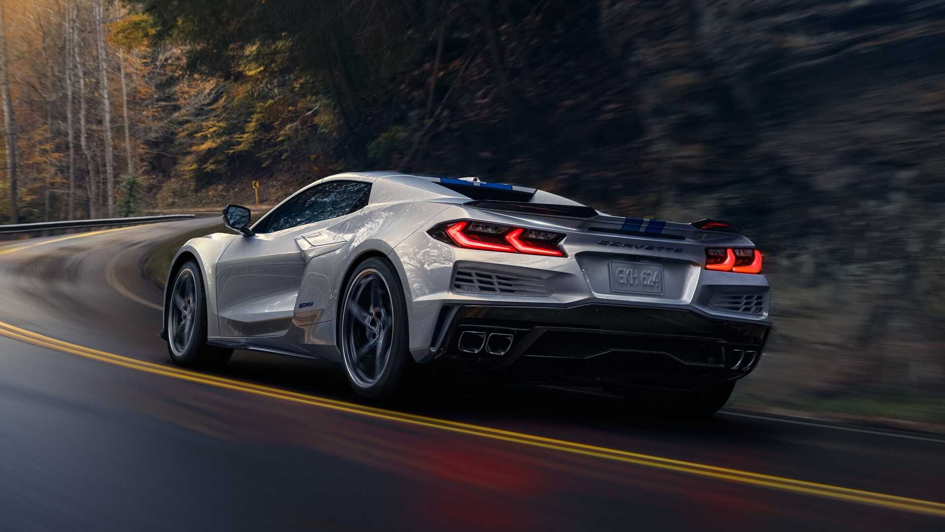 Chevrolet Corvette E-Ray – Chevrolet razkriva prelomni E-Ray – to je elektrificirana prihodnost legendarne Corvette s 665 KM