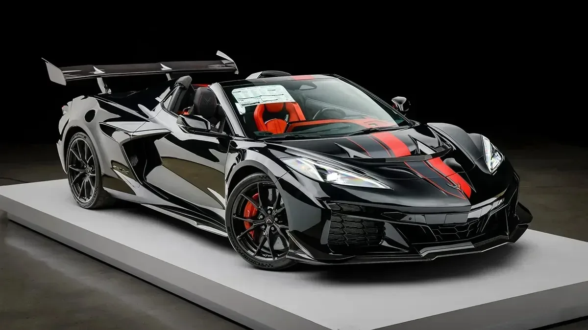 Chevrolet Corvette ZR1X: Hibridna pošast z 1.250 KM, ki uničuje evropski ponos in dražbene rekorde